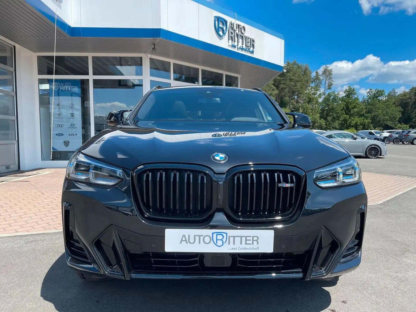 BMW X4 M d xDrive H&K+Pano+ACC+AHK+ Noir - 2