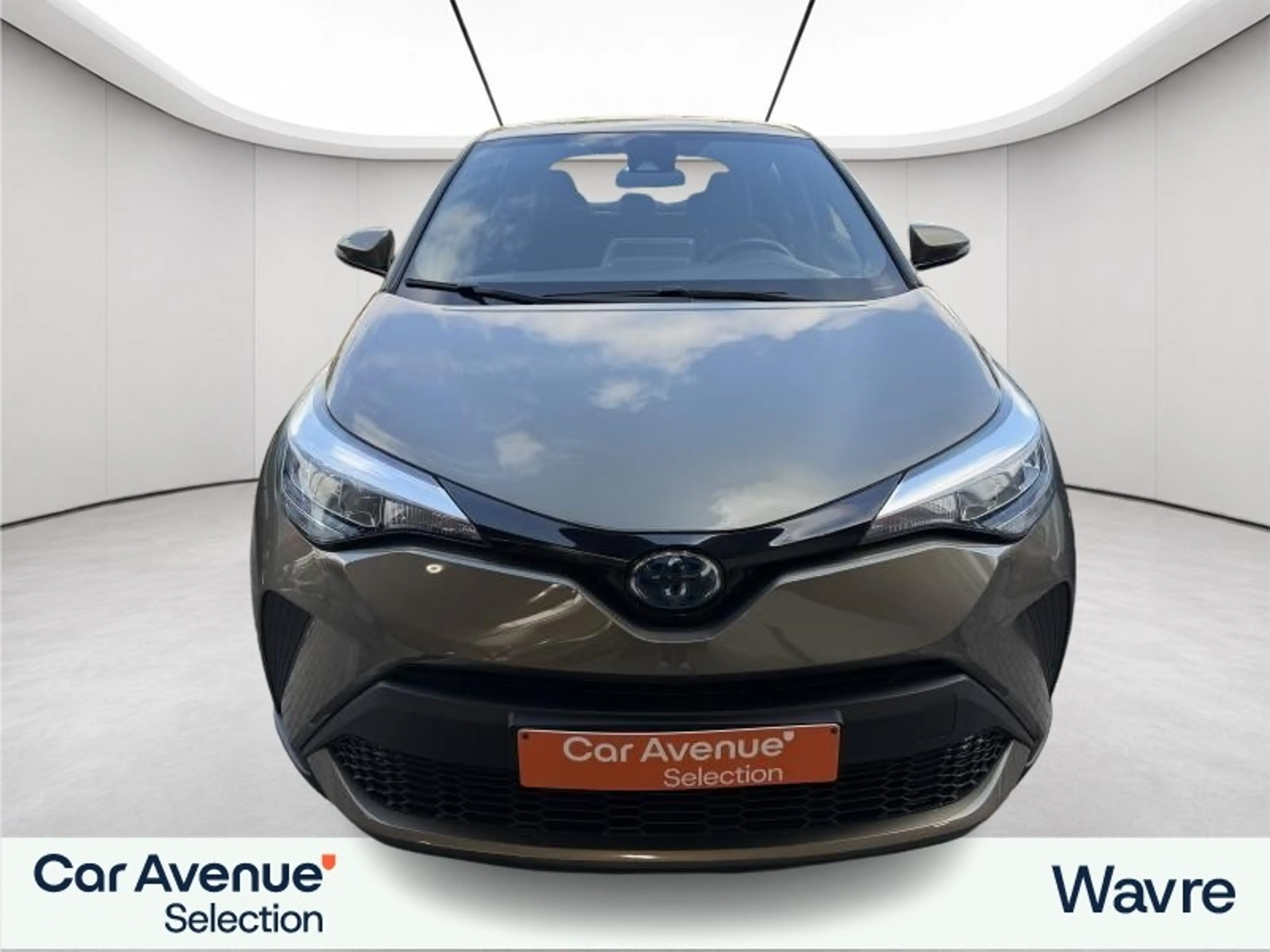 Toyota C-HR C-ENTER 1.8 HYBRID — photo 2