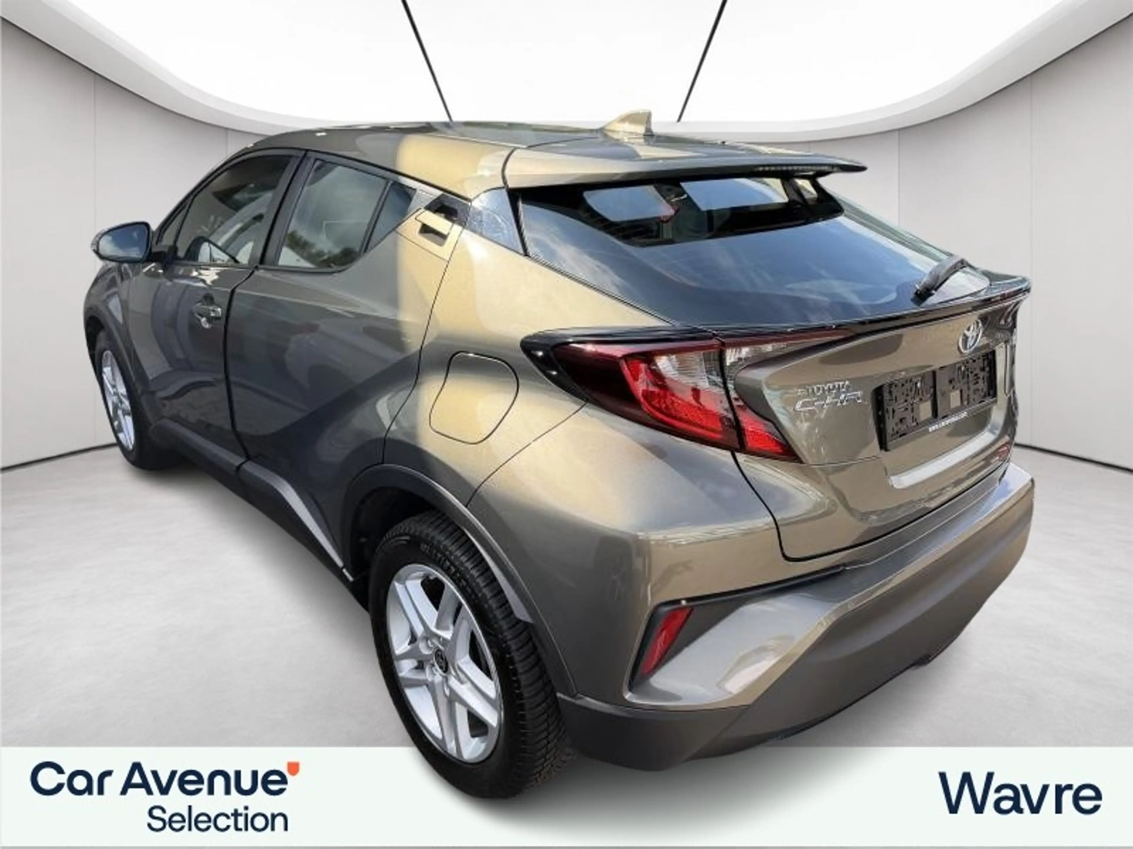 Toyota C-HR C-ENTER 1.8 HYBRID — photo 4