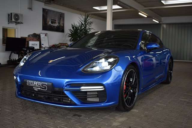 Imagine Porsche Panamera Panamera Turbo Sport Turismo AHK Pano Softclose 36
