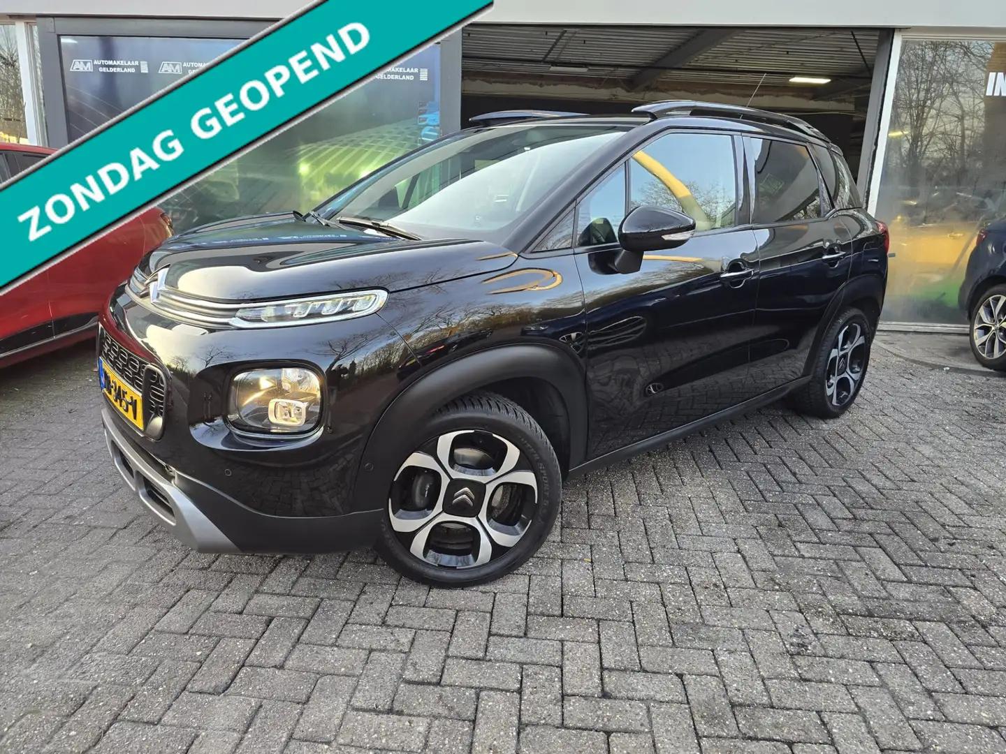 Citroen C3 Aircross 1.2 110PK S&S Shine | 2E EIGENAAR | 12MND GARANTIE Schwarz - 1