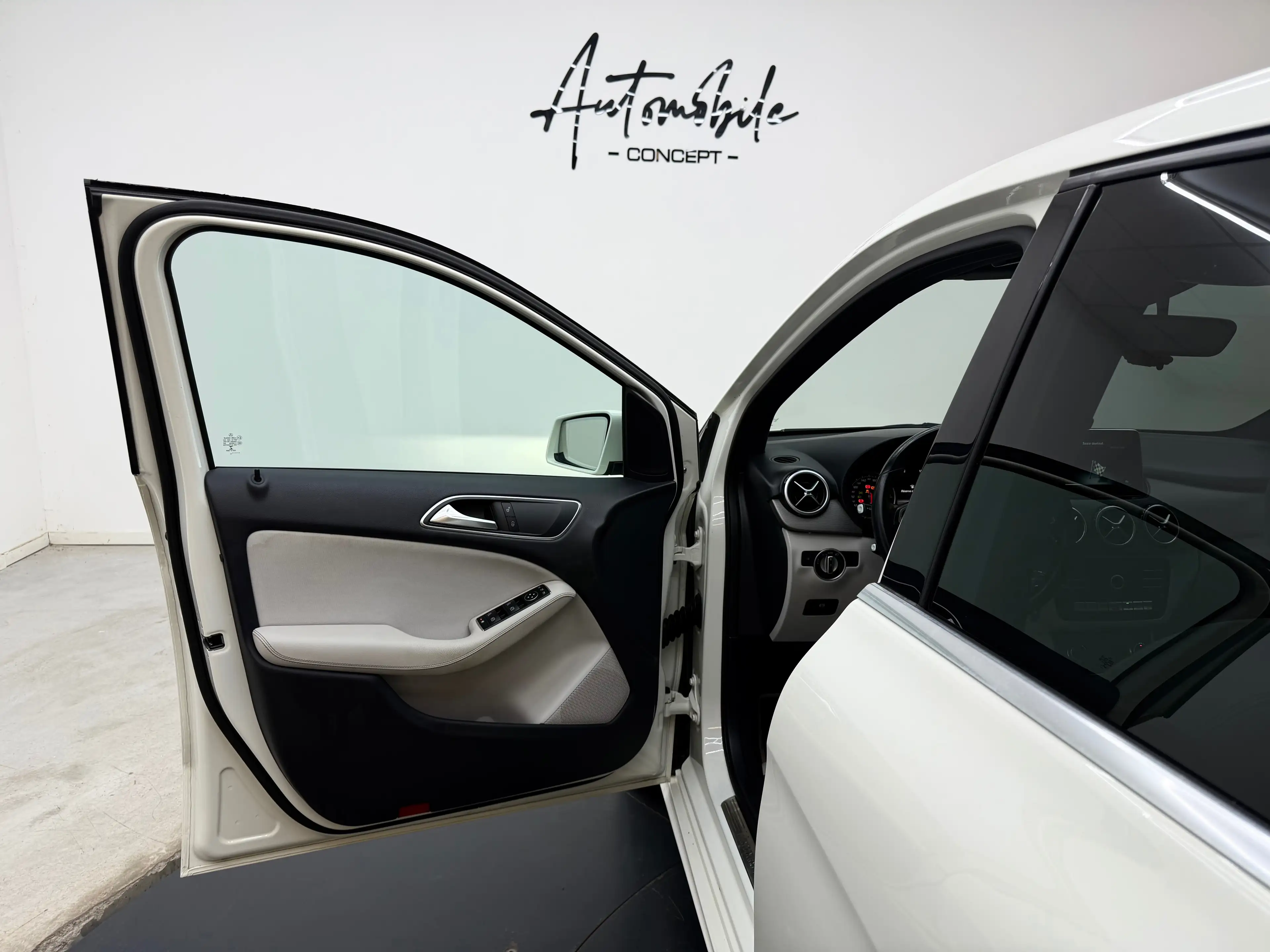 Mercedes-Benz B 180 ✅1AN GARANTIE✅PANO✅SIÈGES CHAUFFANTS✅CAMERA✅LED — photo 12