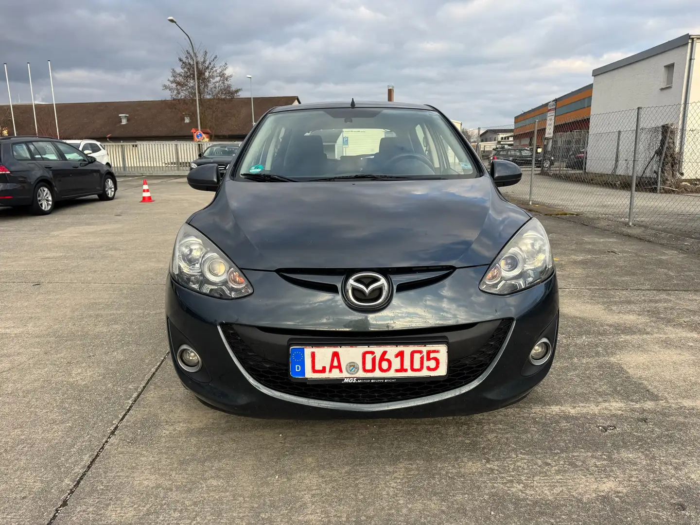 Mazda 2 1.5 Sport-Line (5-trg.)(75kW) 1. Hand Gris - 2