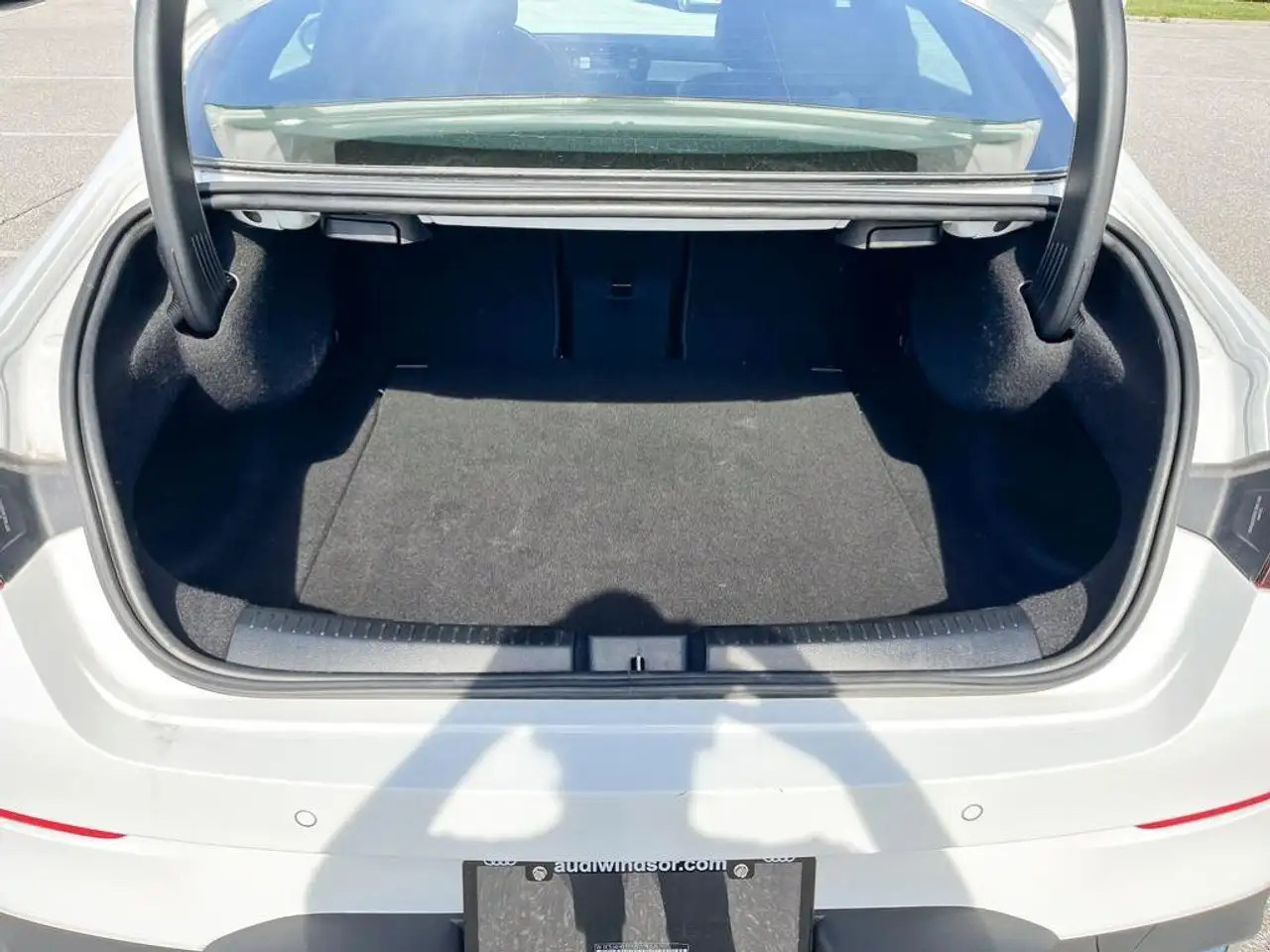 Mercedes-Benz CLA снимка Mercedes-Benz CLA