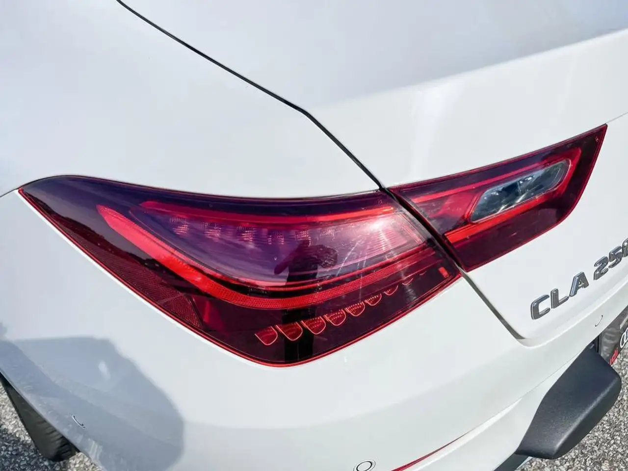 Mercedes-Benz CLA снимка Mercedes-Benz CLA