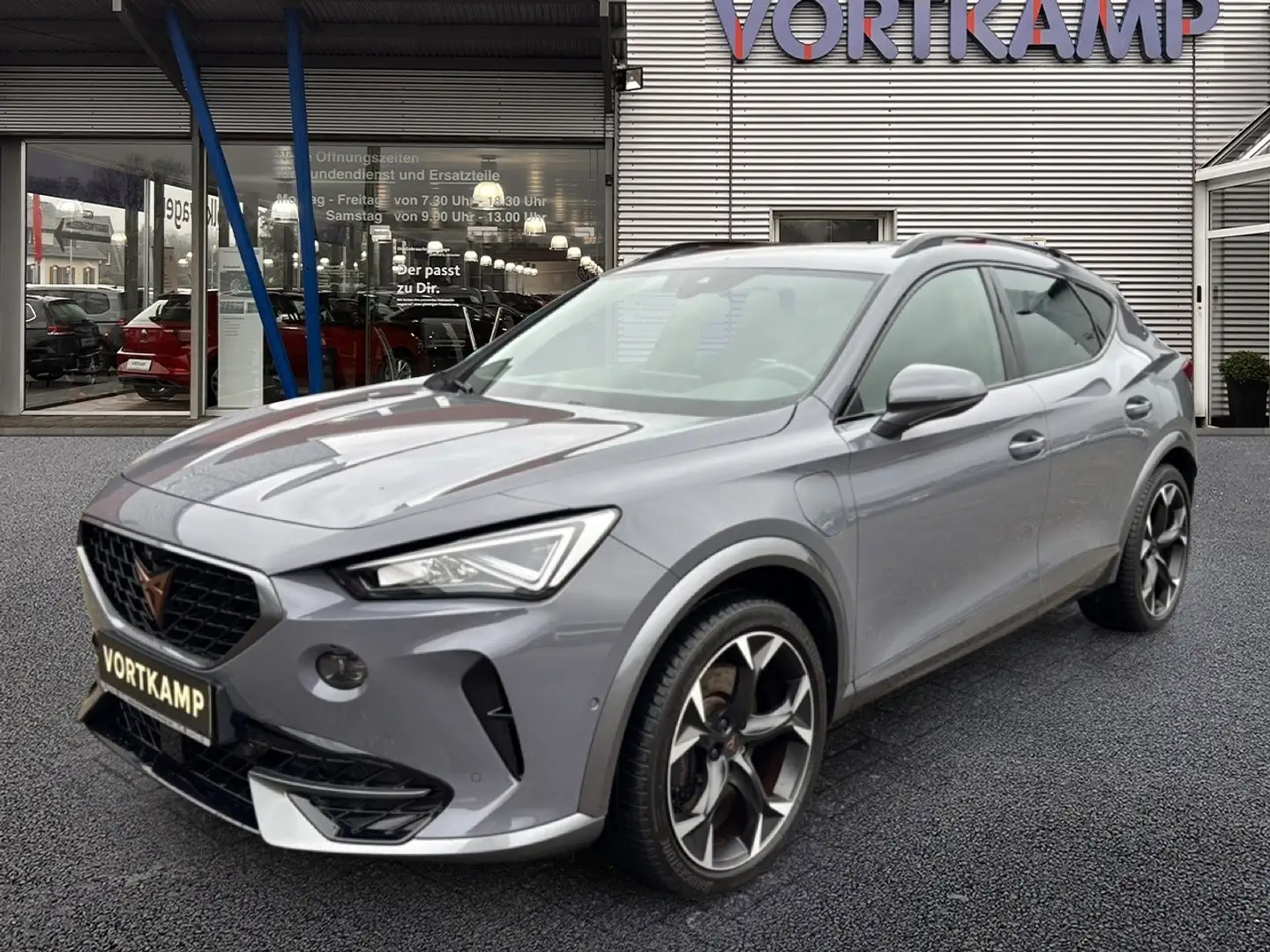 CUPRA Formentor VZ e-Hybrid AHK/Pano/Memory Grau - 2