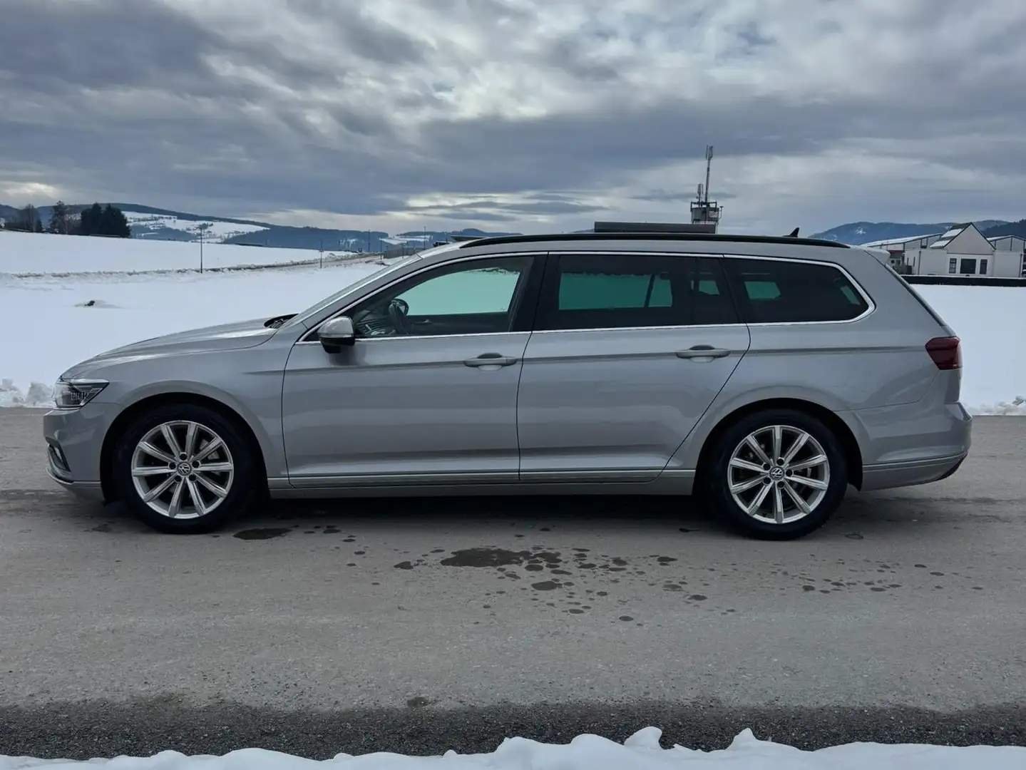 Volkswagen Passat Variant Business 1,6 TDI PYRITSILBER/ACC/MATRIX Silber - 2