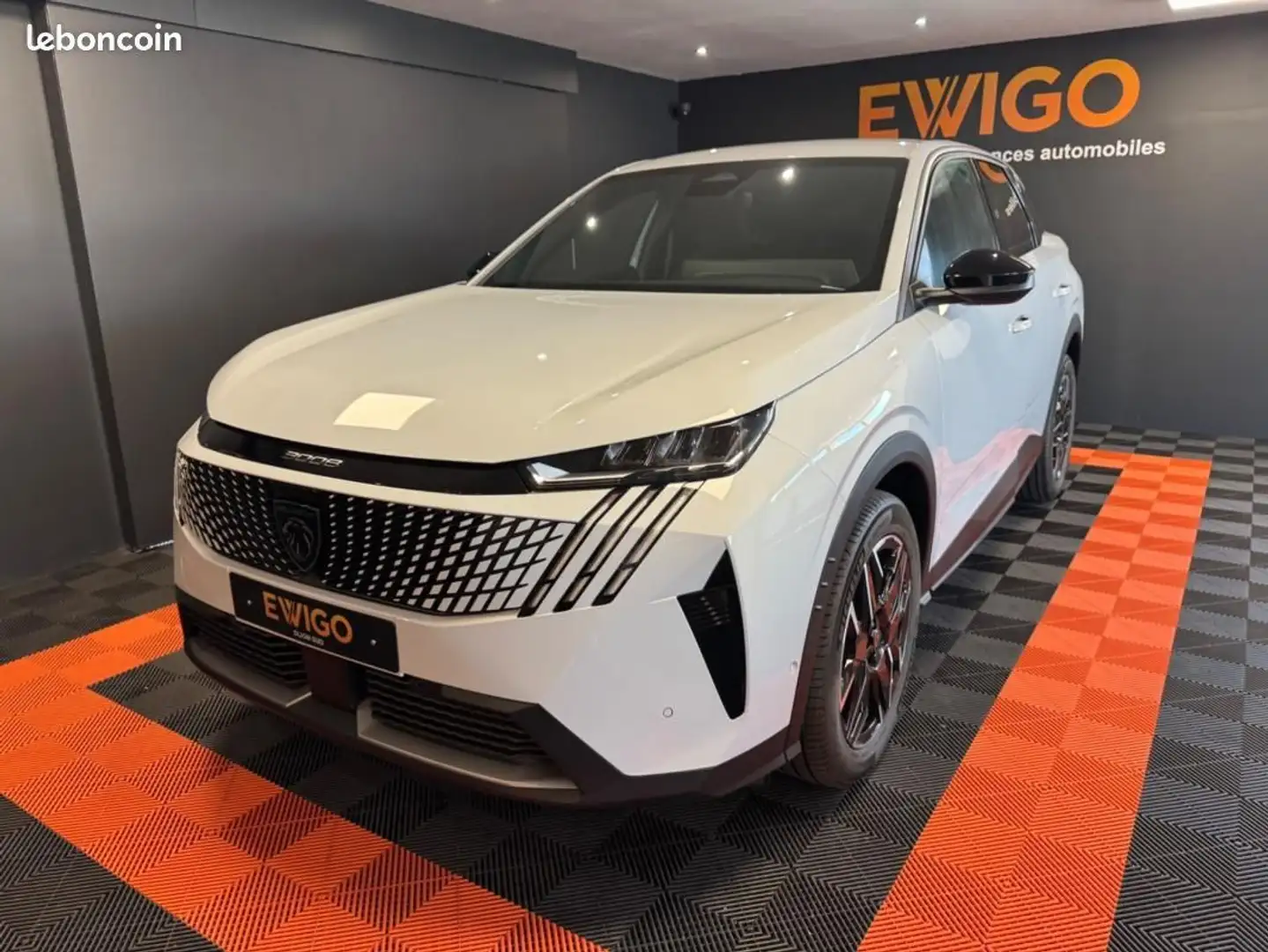 Peugeot 3008 HYBRID 136 E-DCS6 ALLURE %2B NAVI PACK 360 VISION  Blanc - 1