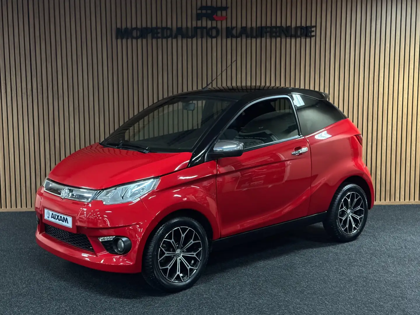 Aixam Coupe Sport Rot Chrome Pack / Rückfahrkamera - 1