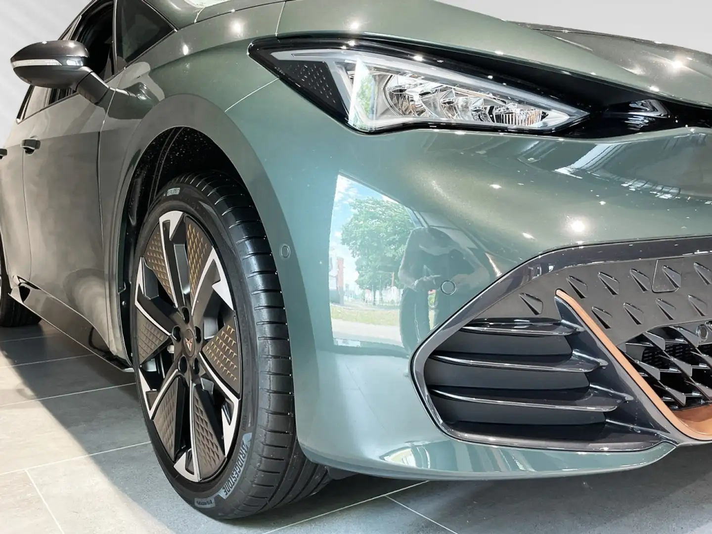 CUPRA Born VZ 326 PS 79 kWh Pilot-XL-Plus Sennheiser Head-Up - 2