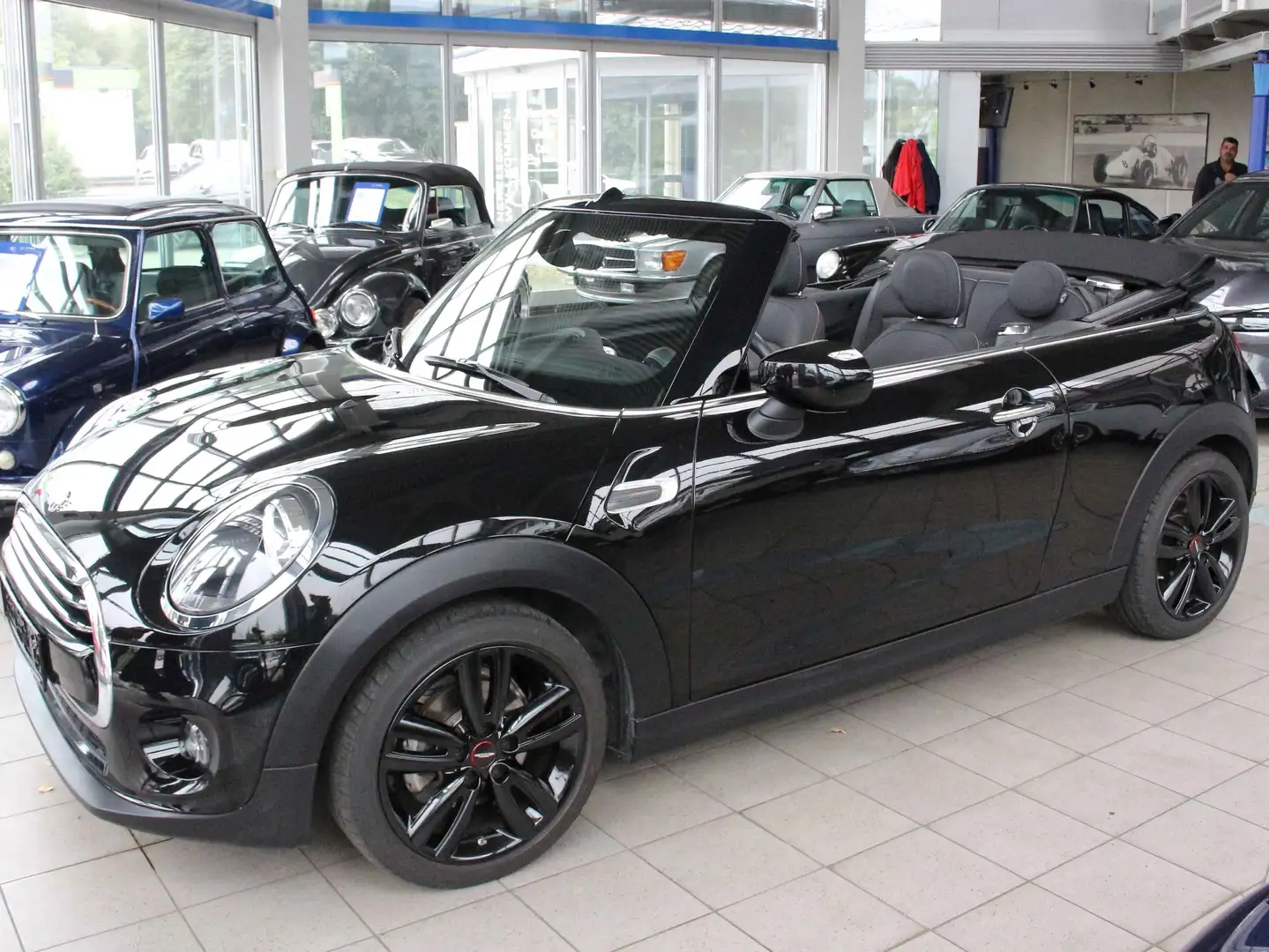 MINI Cooper Cabrio Cooper Salt Zwart - 1