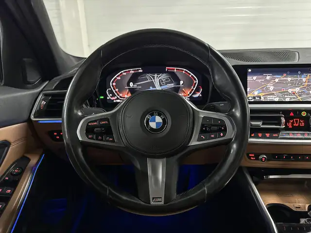BMW 3 Series view 11
