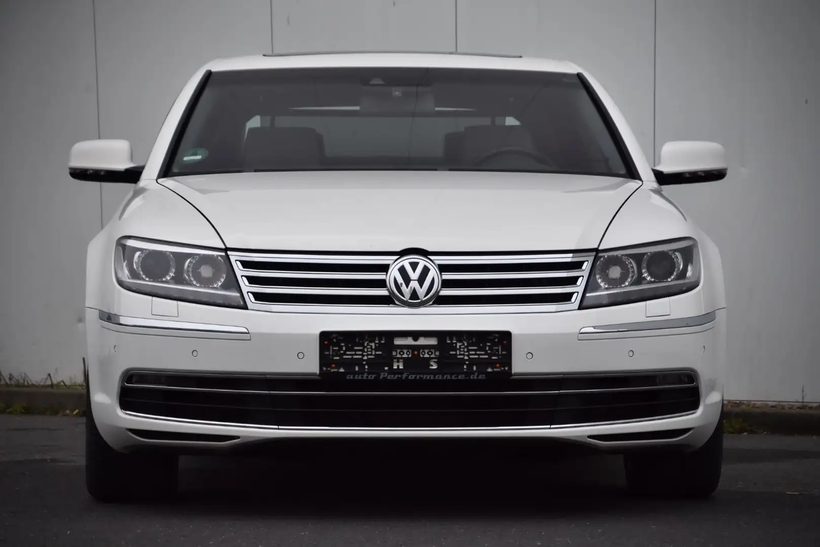 Volkswagen Phaeton V6 TDI 5 4Motion lang EXCLUSIVE Wit - 2