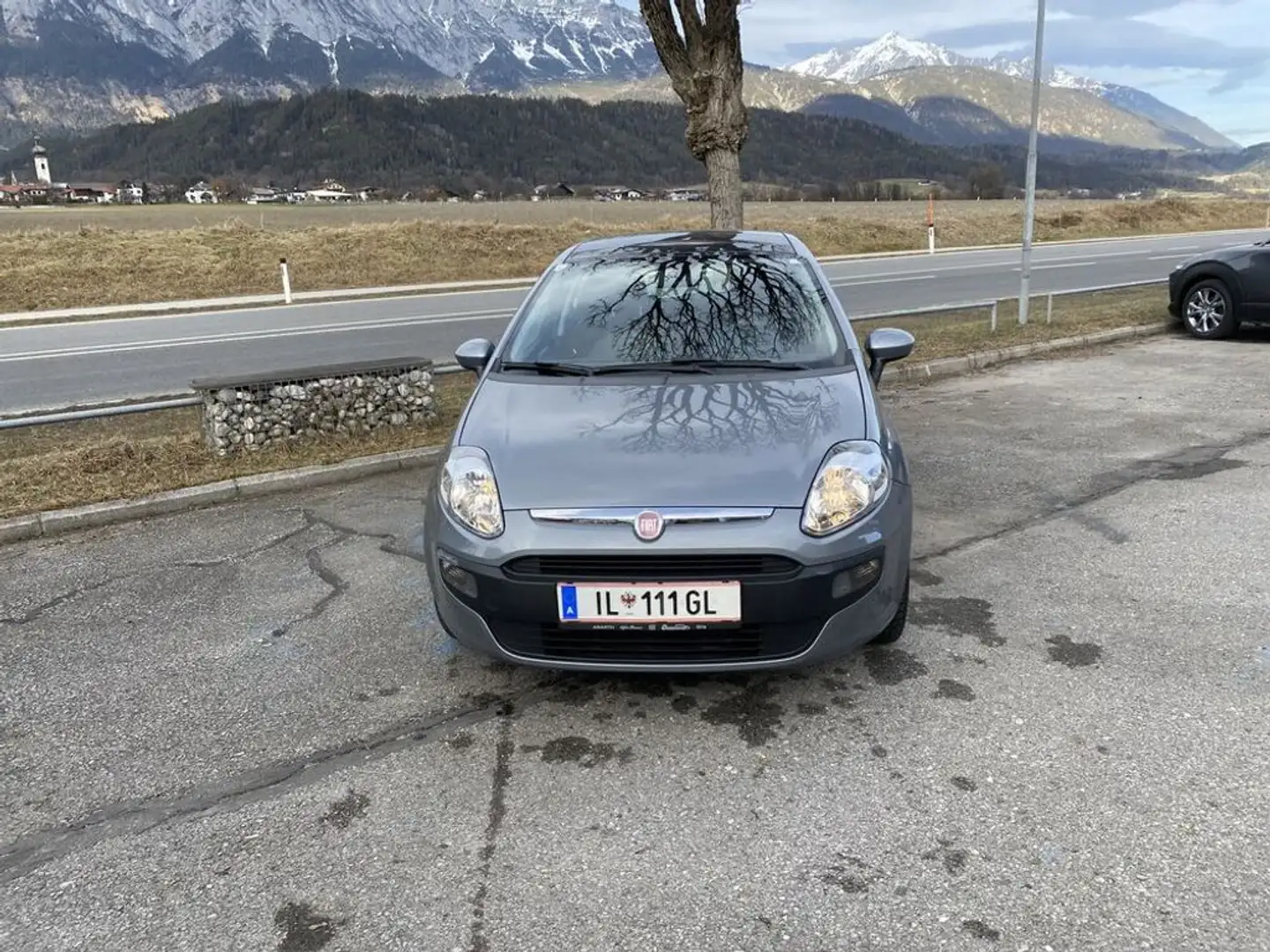 Fiat Punto Gran Luce Grau - 2
