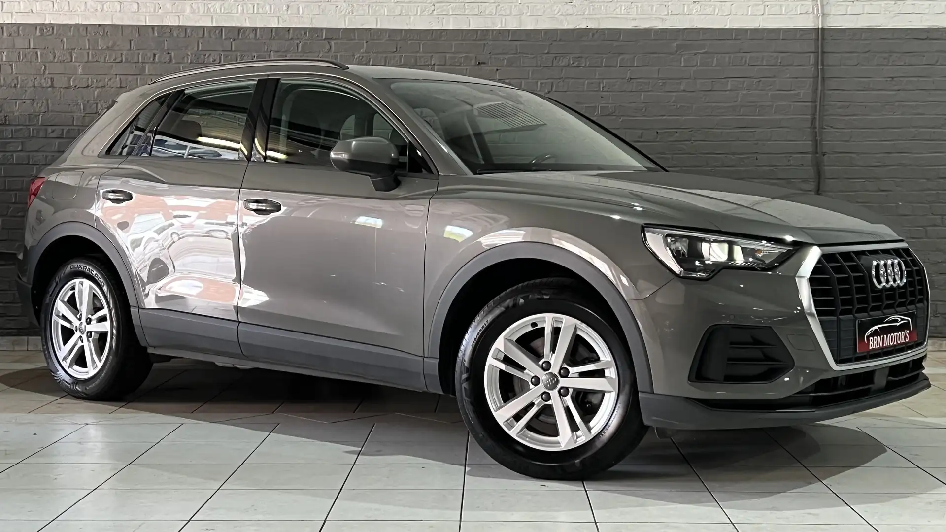 Audi Q3 Q3 35 TDi Business Edition S tronic Gris - 2
