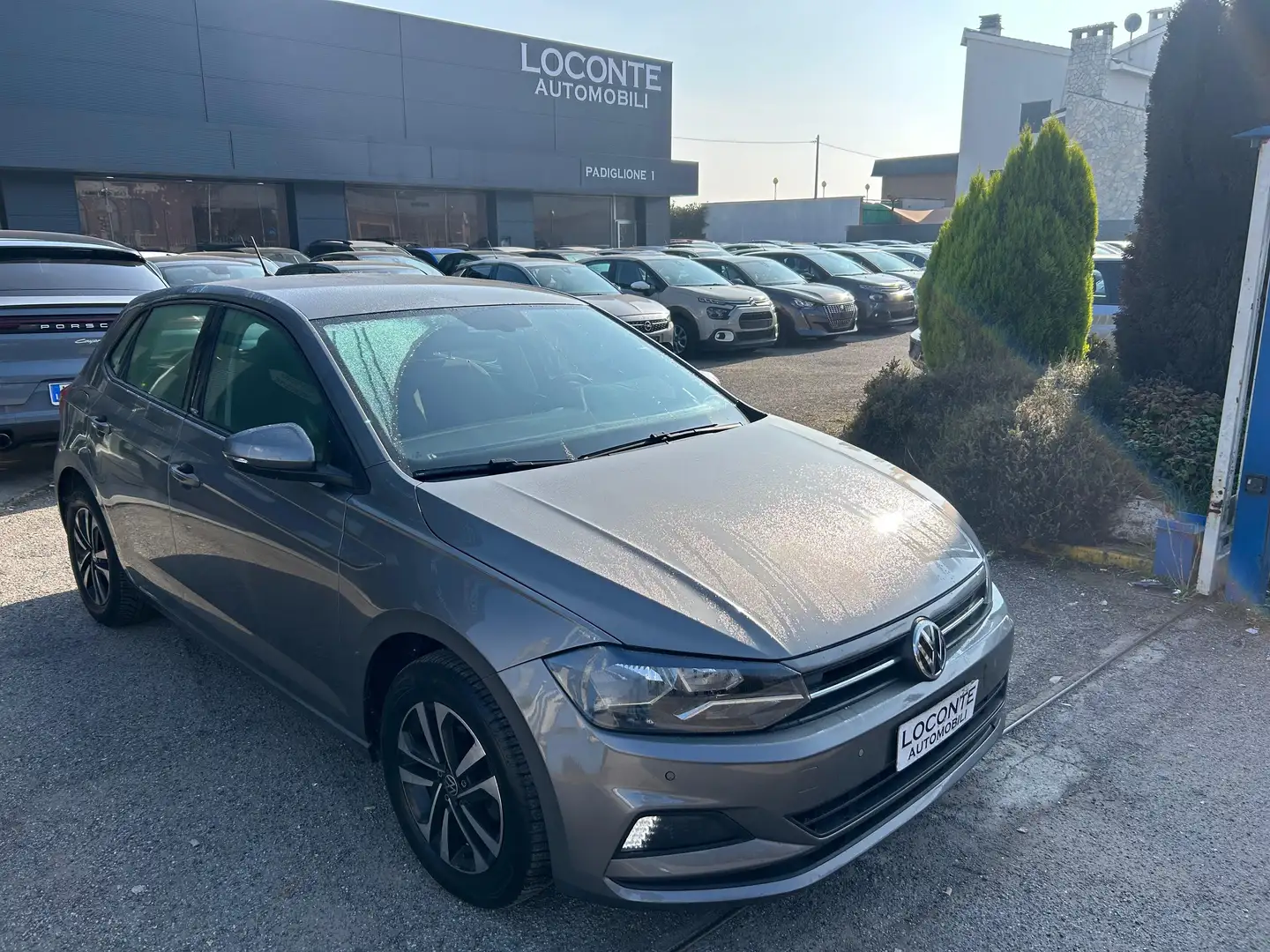 Volkswagen Polo 1.0 tsi R-Line 95cv Gris - 1