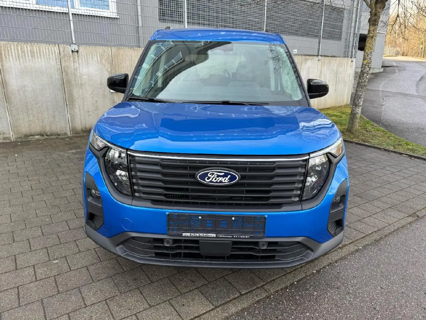 Ford Tourneo Courier Titanium - 2