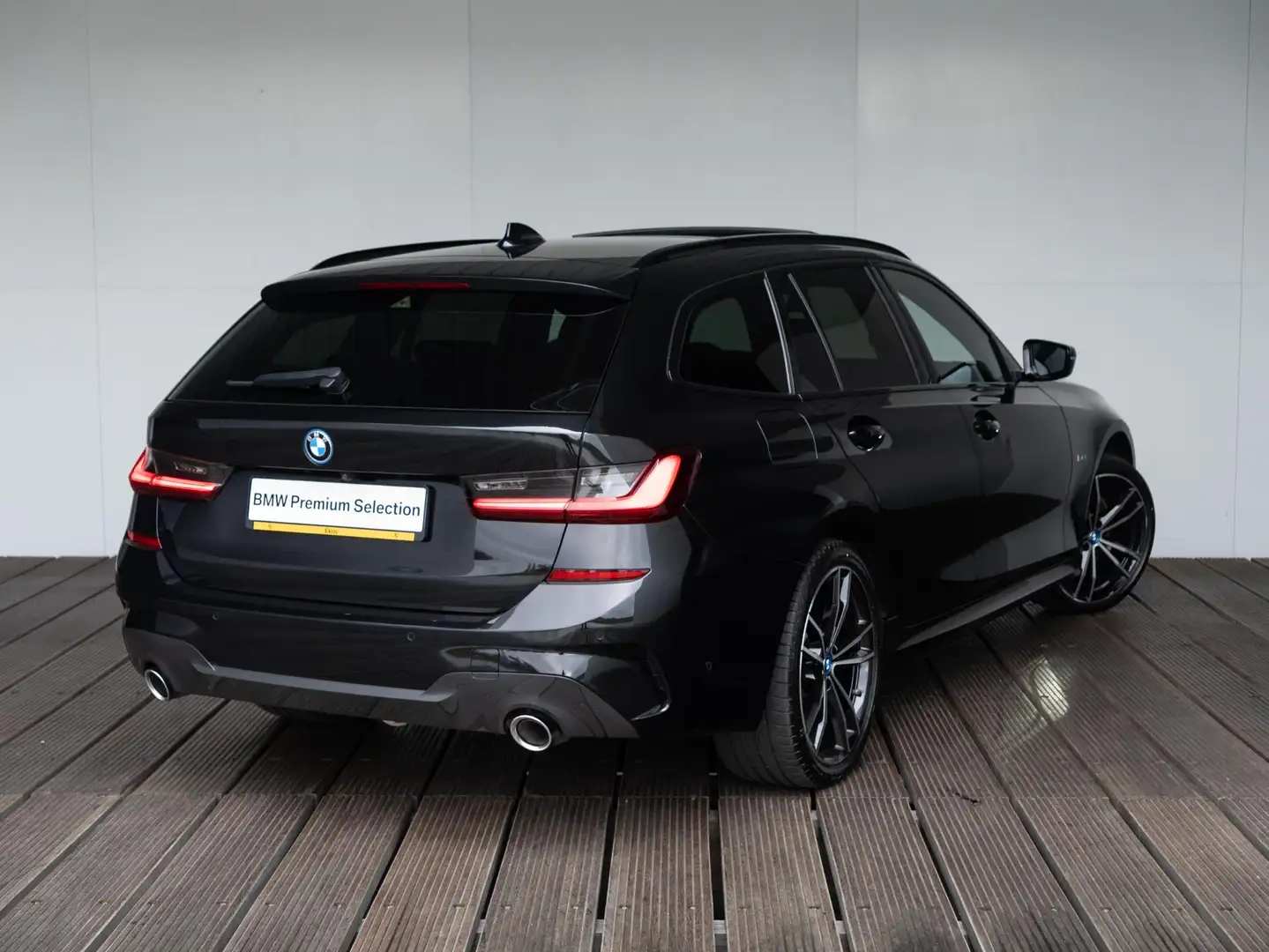 BMW 330 3 Serie Touring 330e xDrive | M Sport | Innovation Noir - 2