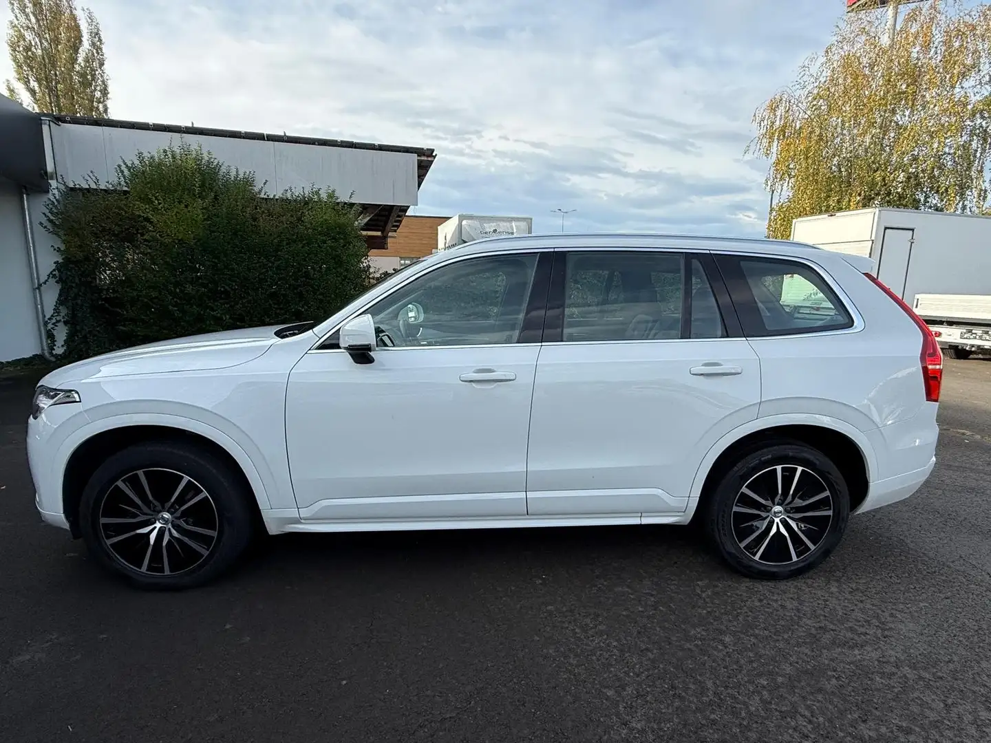 Volvo XC90 Volvo XC90 B5 AWD Momentum Pro Weiß - 2
