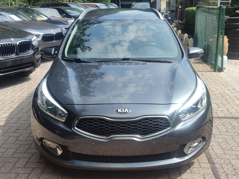 Kia Ceed SW / cee'd SW Cee'd SW 1.4i Mind !!!  66000 KM / NIEUWSTAAT !!! — photo 6