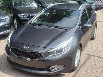 Cee'd SW 1.4i Mind !!!  66000 KM / NIEUWSTAAT !!!