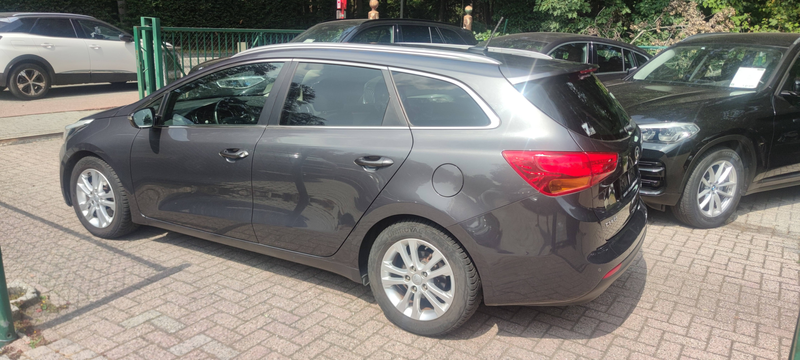 Kia Ceed SW / cee'd SW Cee'd SW 1.4i Mind !!!  66000 KM / NIEUWSTAAT !!! — photo 2
