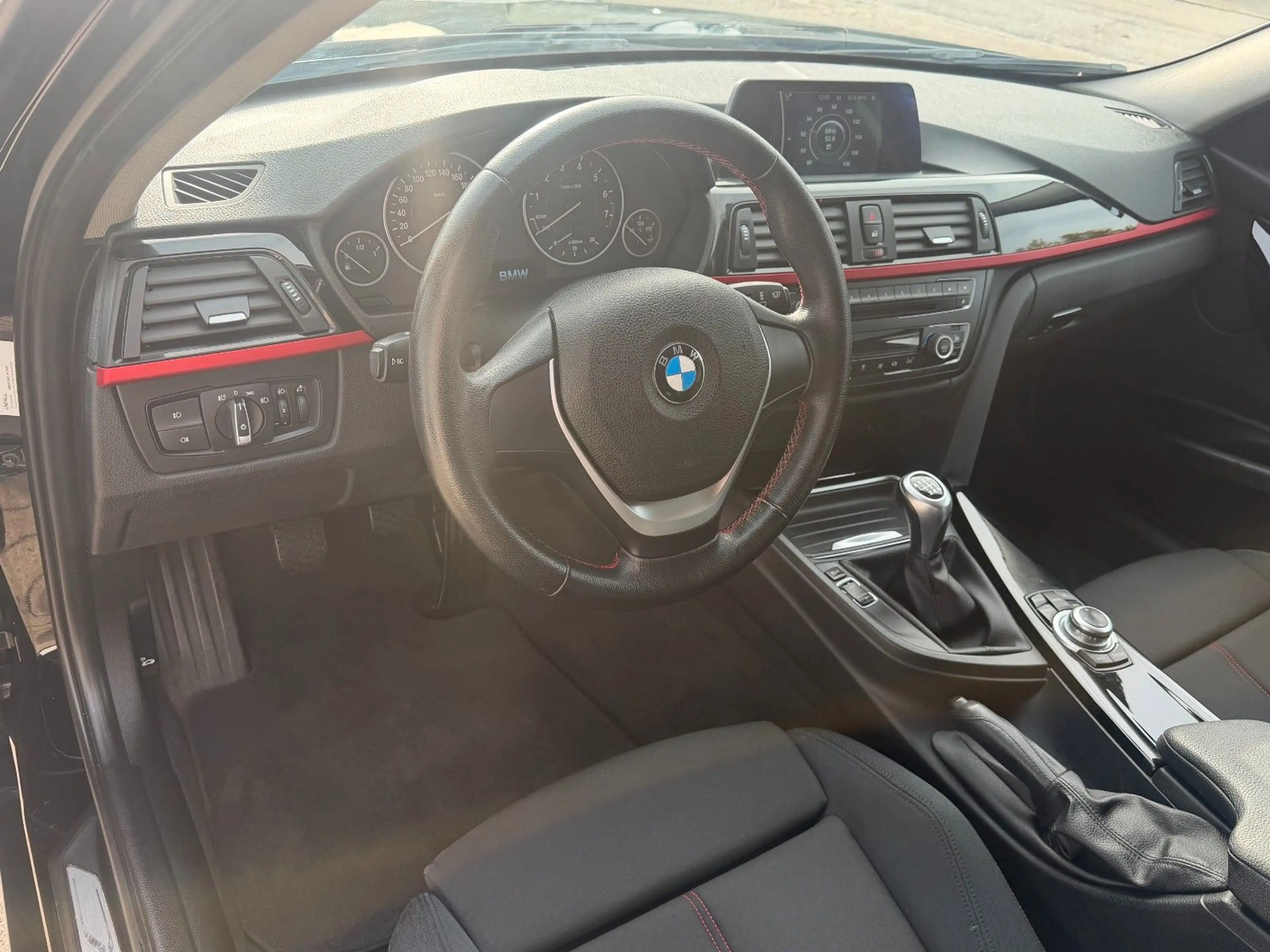 BMW 316 i Touring Sport Line/Navi/Sitzheizung/PDC — photo 9