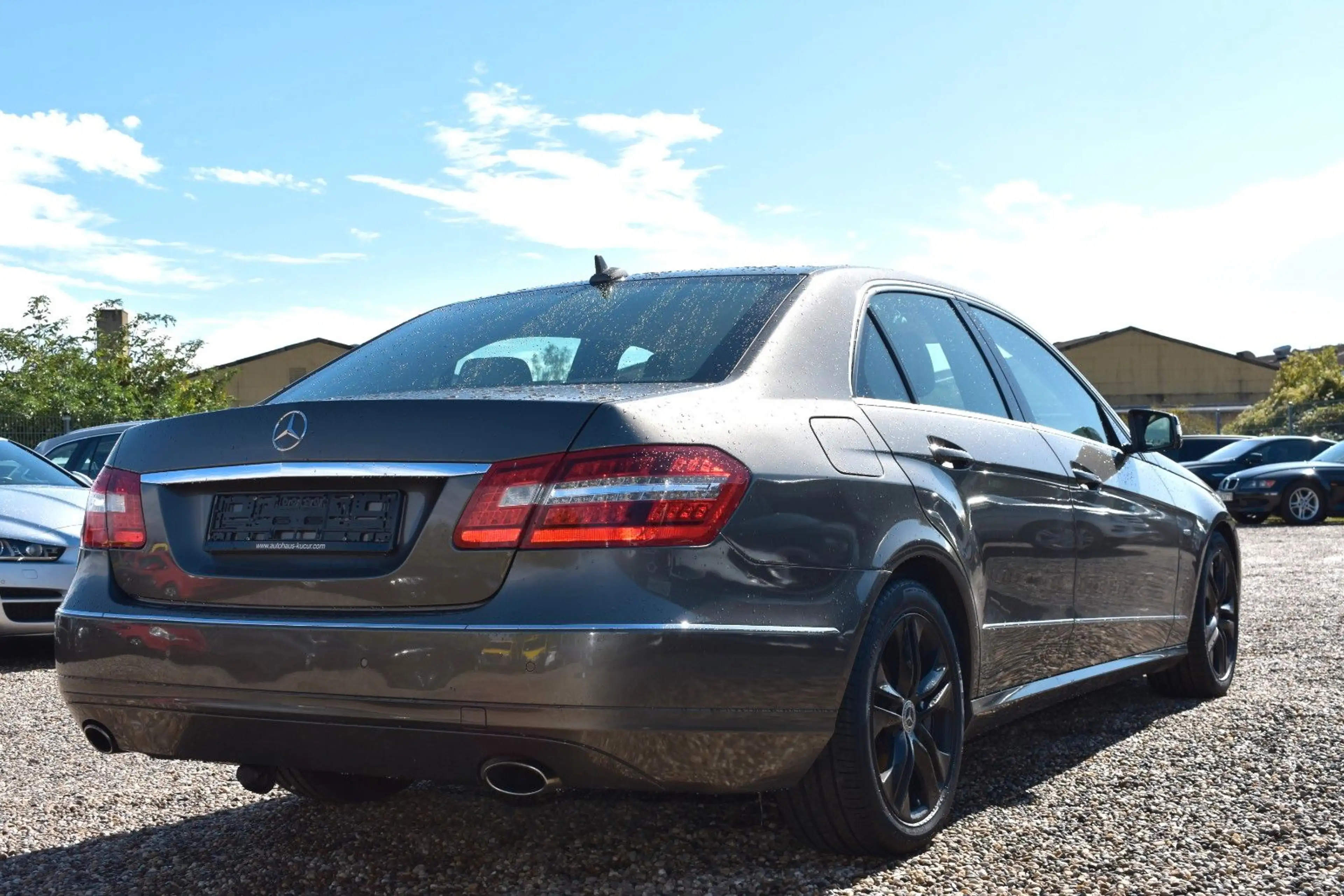 Mercedes-Benz E 350 CGI Limousine STH/AHK/MEMORY/KEYLESS — photo 3