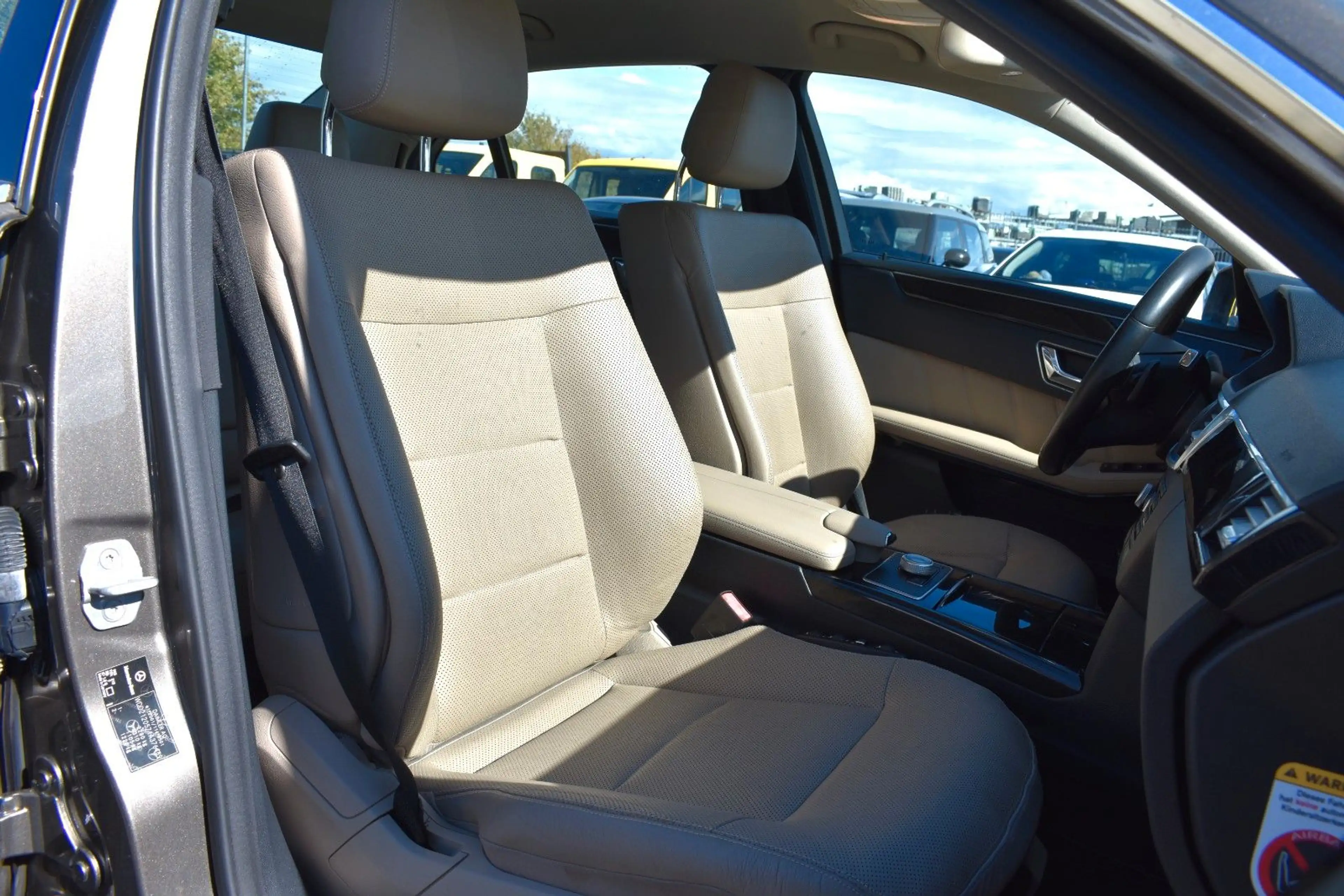 Mercedes-Benz E 350 CGI Limousine STH/AHK/MEMORY/KEYLESS — photo 13
