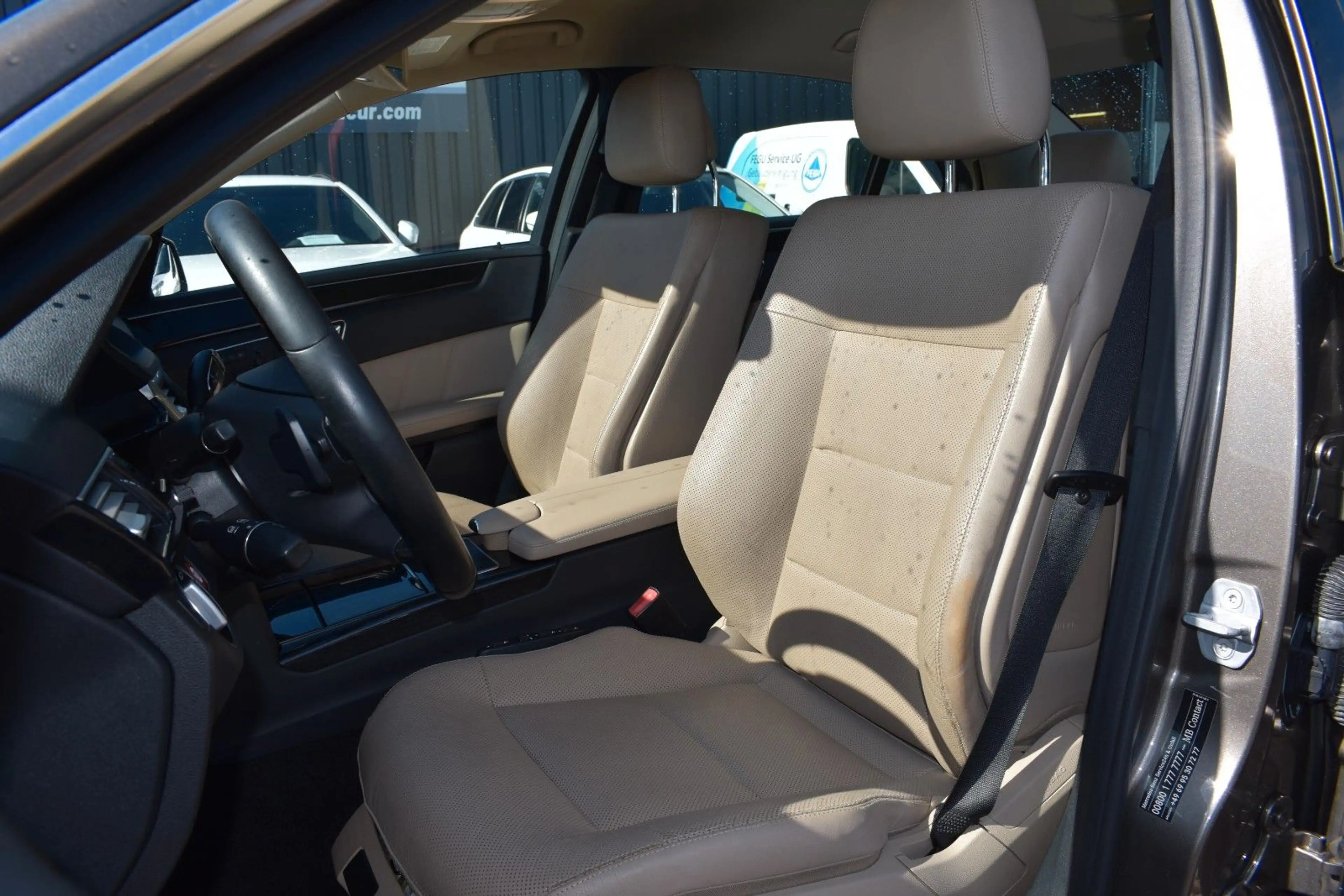 Mercedes-Benz E 350 CGI Limousine STH/AHK/MEMORY/KEYLESS — photo 12