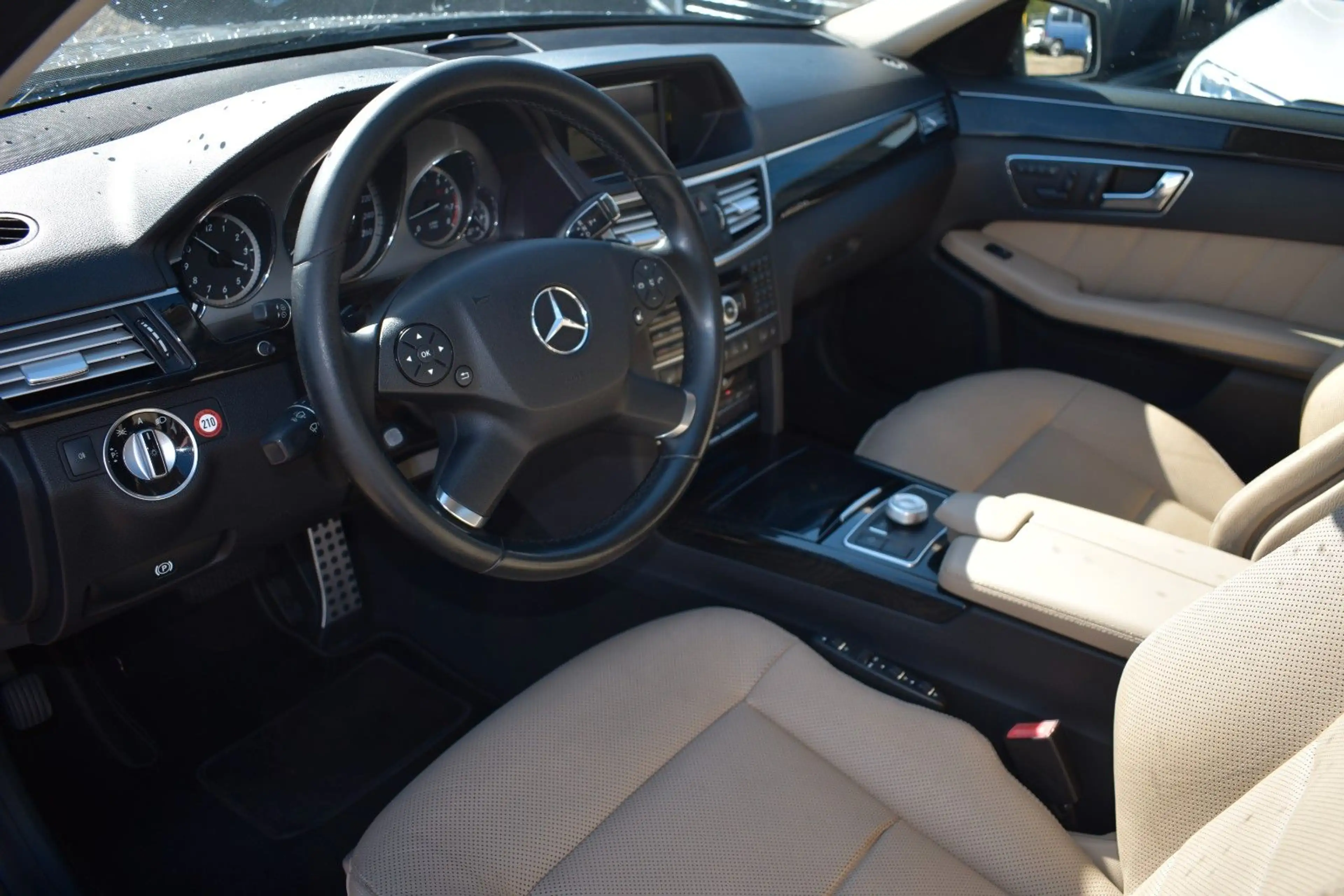 Mercedes-Benz E 350 CGI Limousine STH/AHK/MEMORY/KEYLESS — photo 8