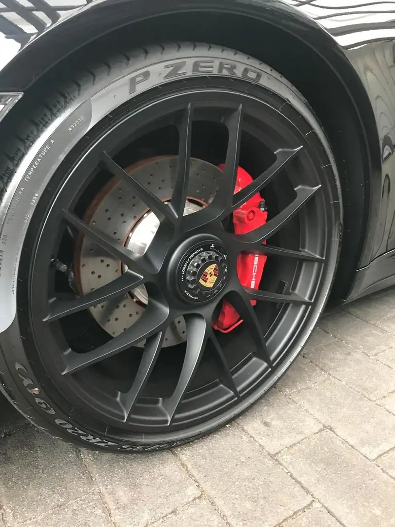 Porsche 991 911 /991  Carrera 4 GTS aus 1.Hand Noir - 2