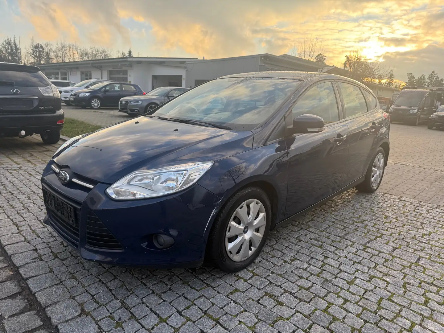 Ford Focus Trend - TÜV 08.2026. - Azul - 2