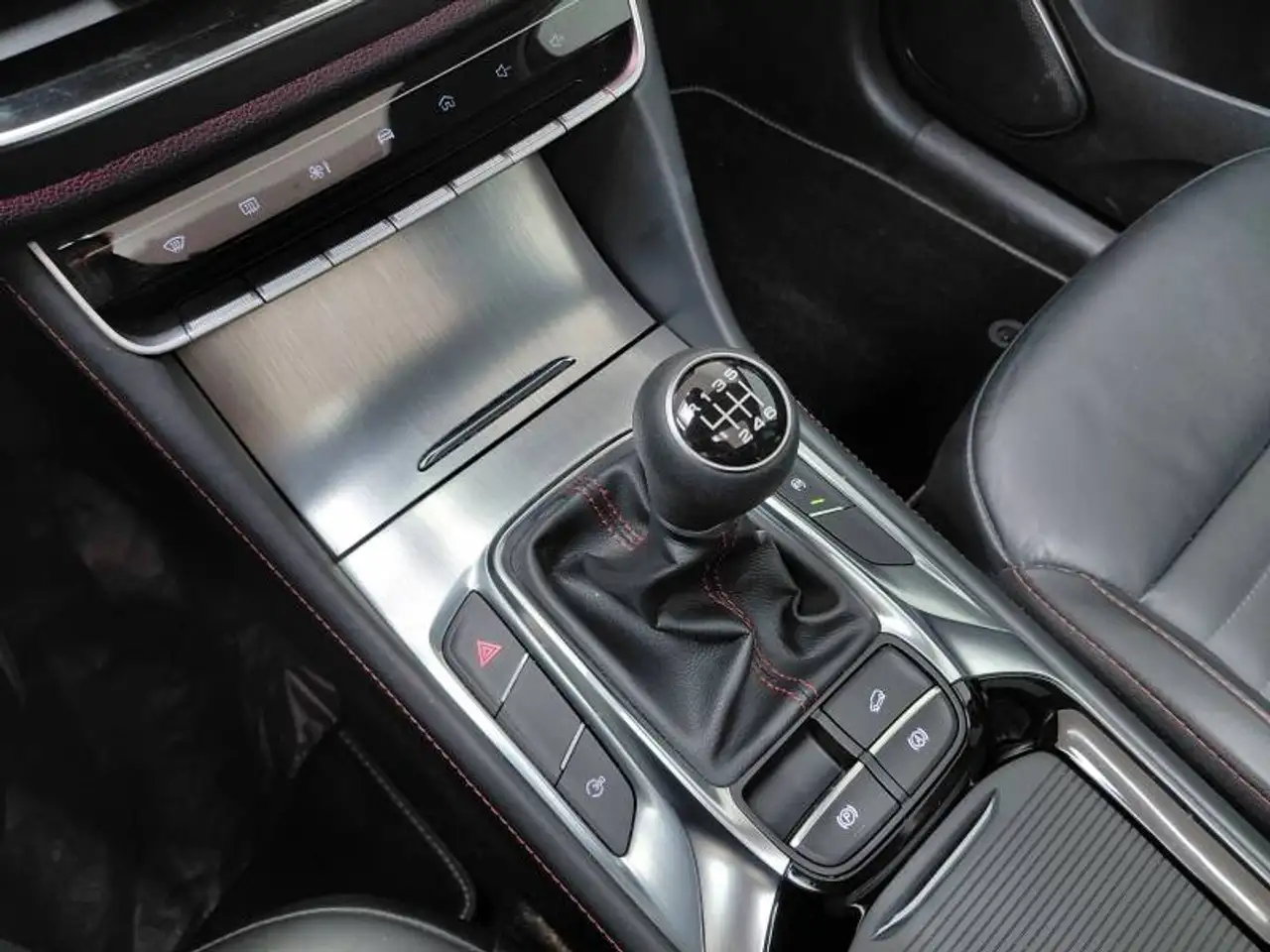 MG HS 1 1.5T-GDi MT Luxury, миниатюра 19