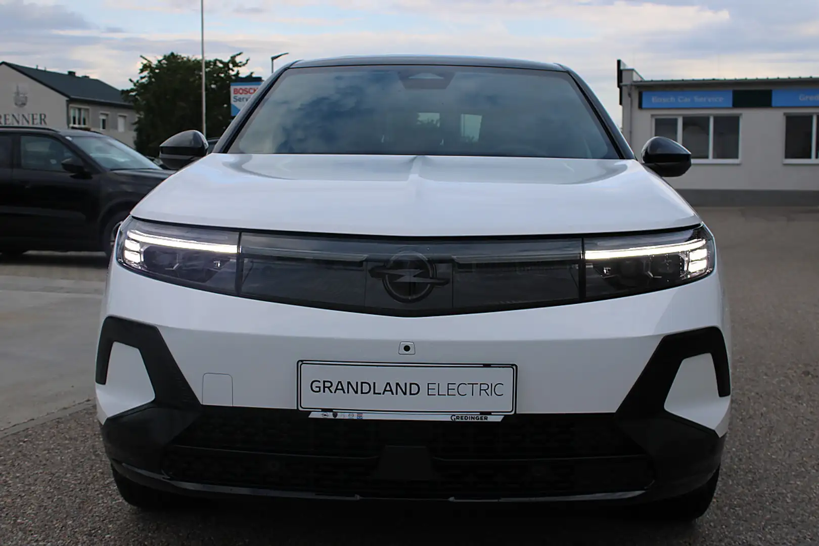 Opel Grandland Electric 73kWh AWD Ultimate Weiß - 2