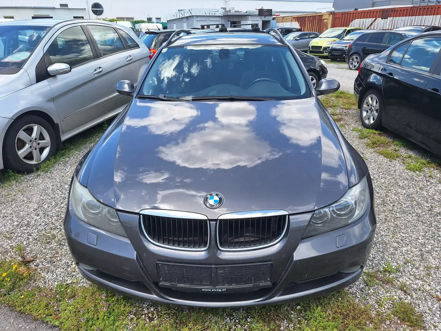 BMW 318 d pickerl 09.2026 + überzug Grau - 1