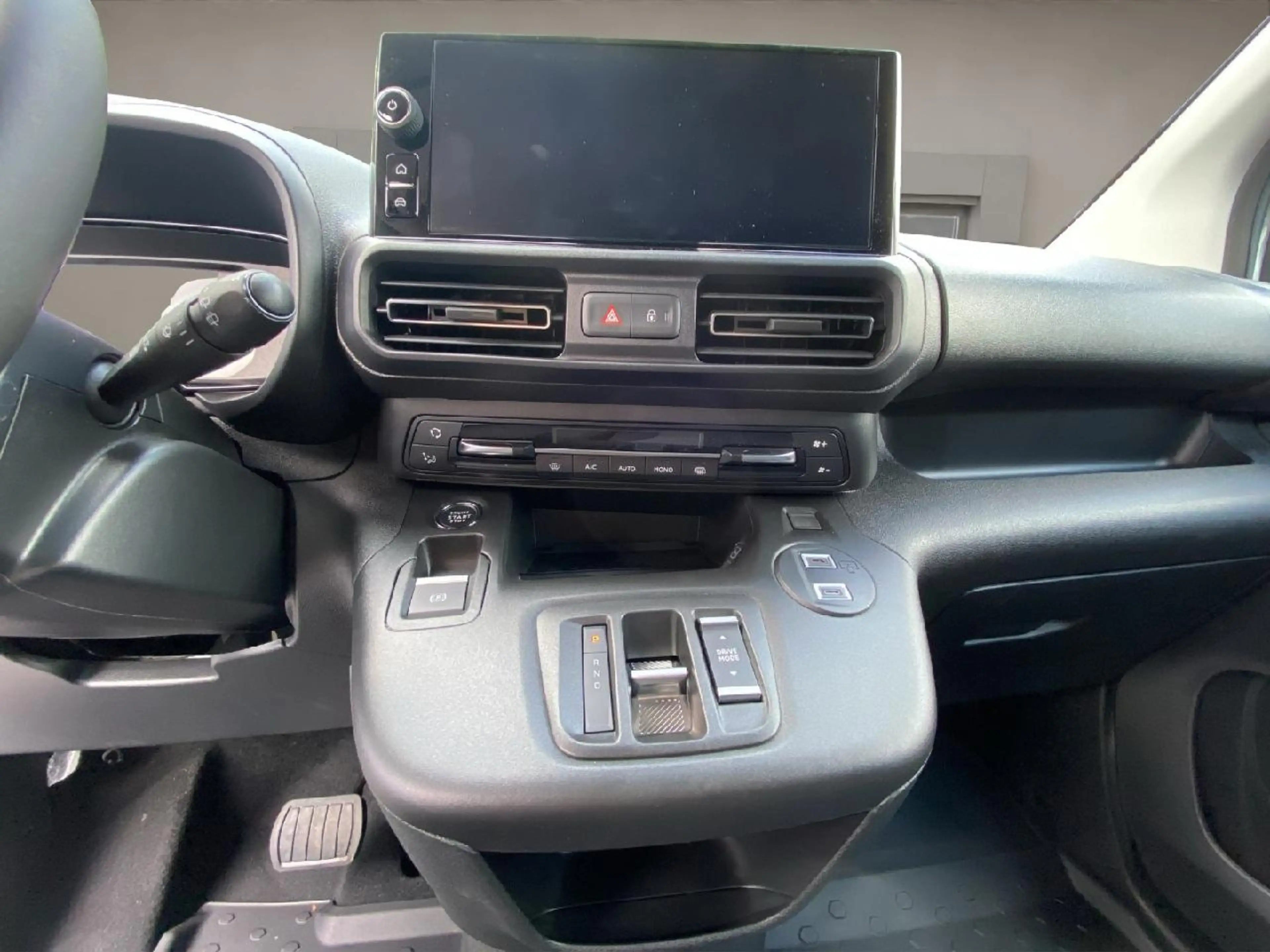 Opel Combo-e - e Basis — photo 14