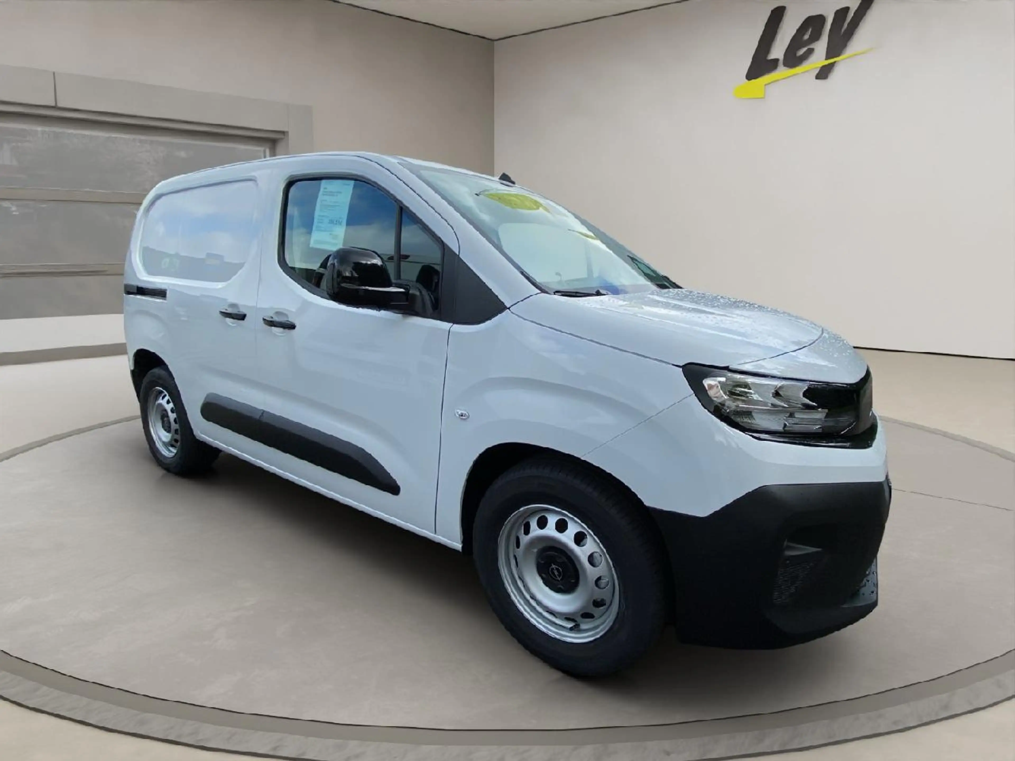 Opel Combo-e - e Basis — photo 6