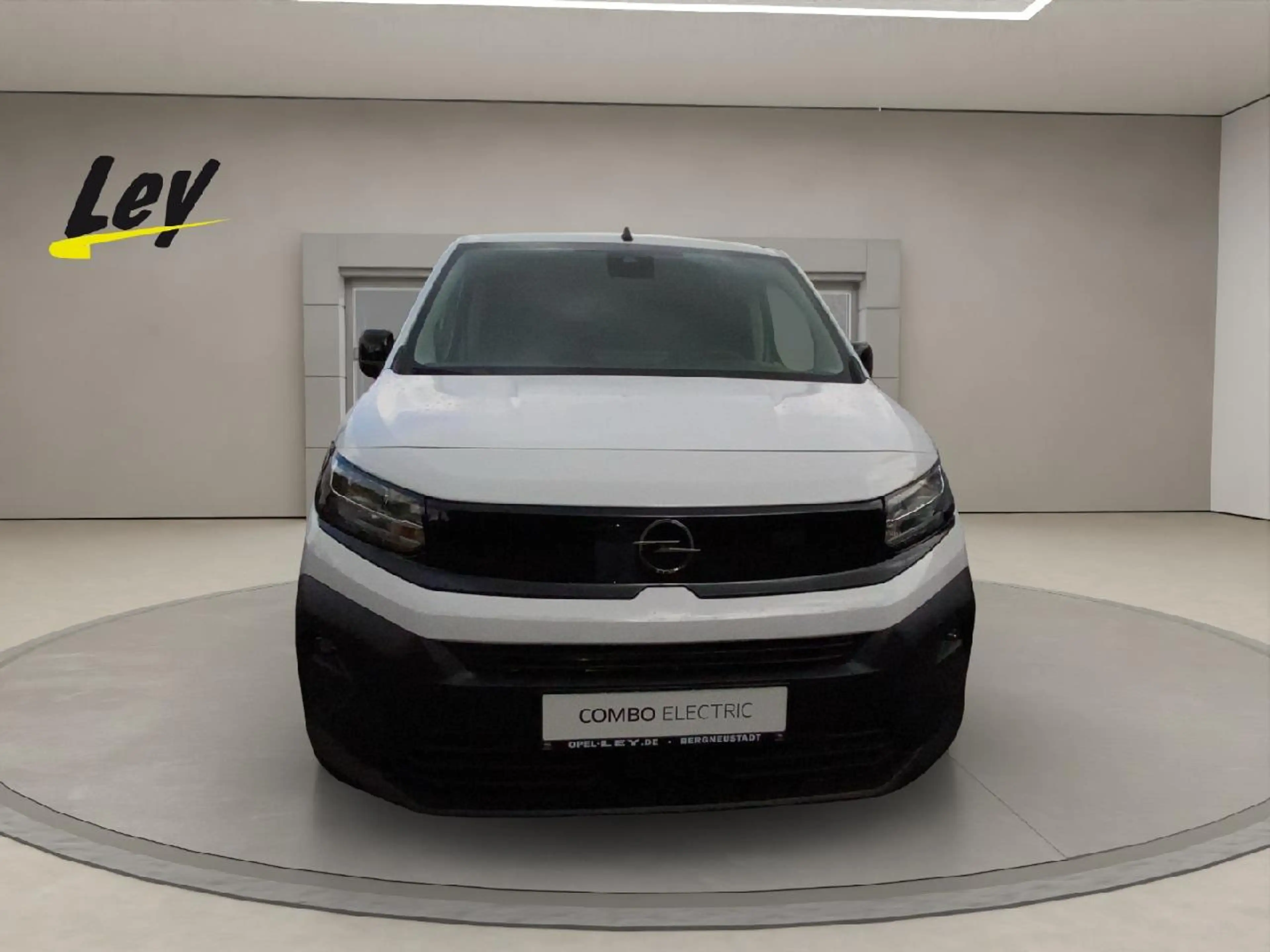 Opel Combo-e - e Basis — photo 7