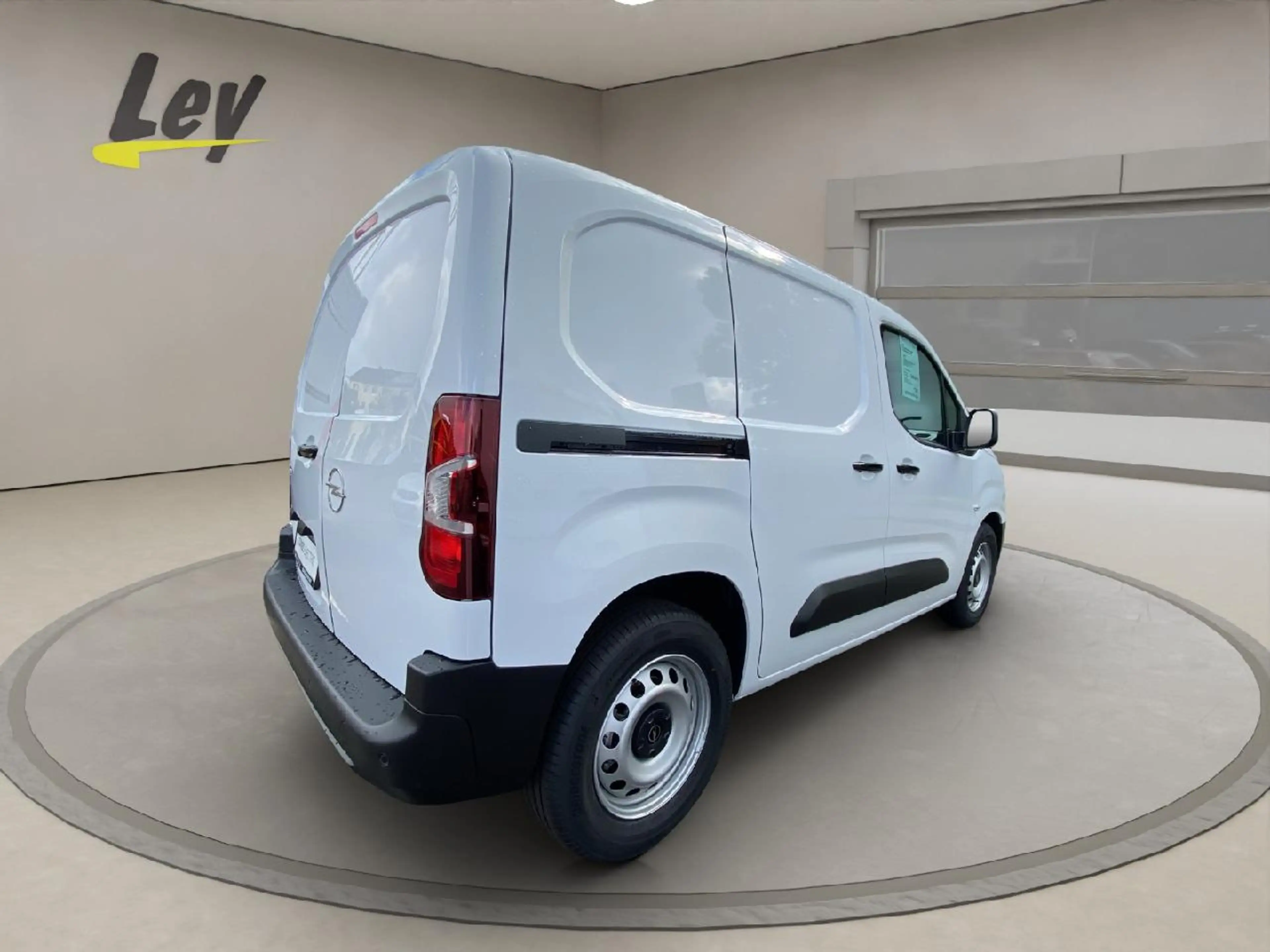 Opel Combo-e - e Basis — photo 4