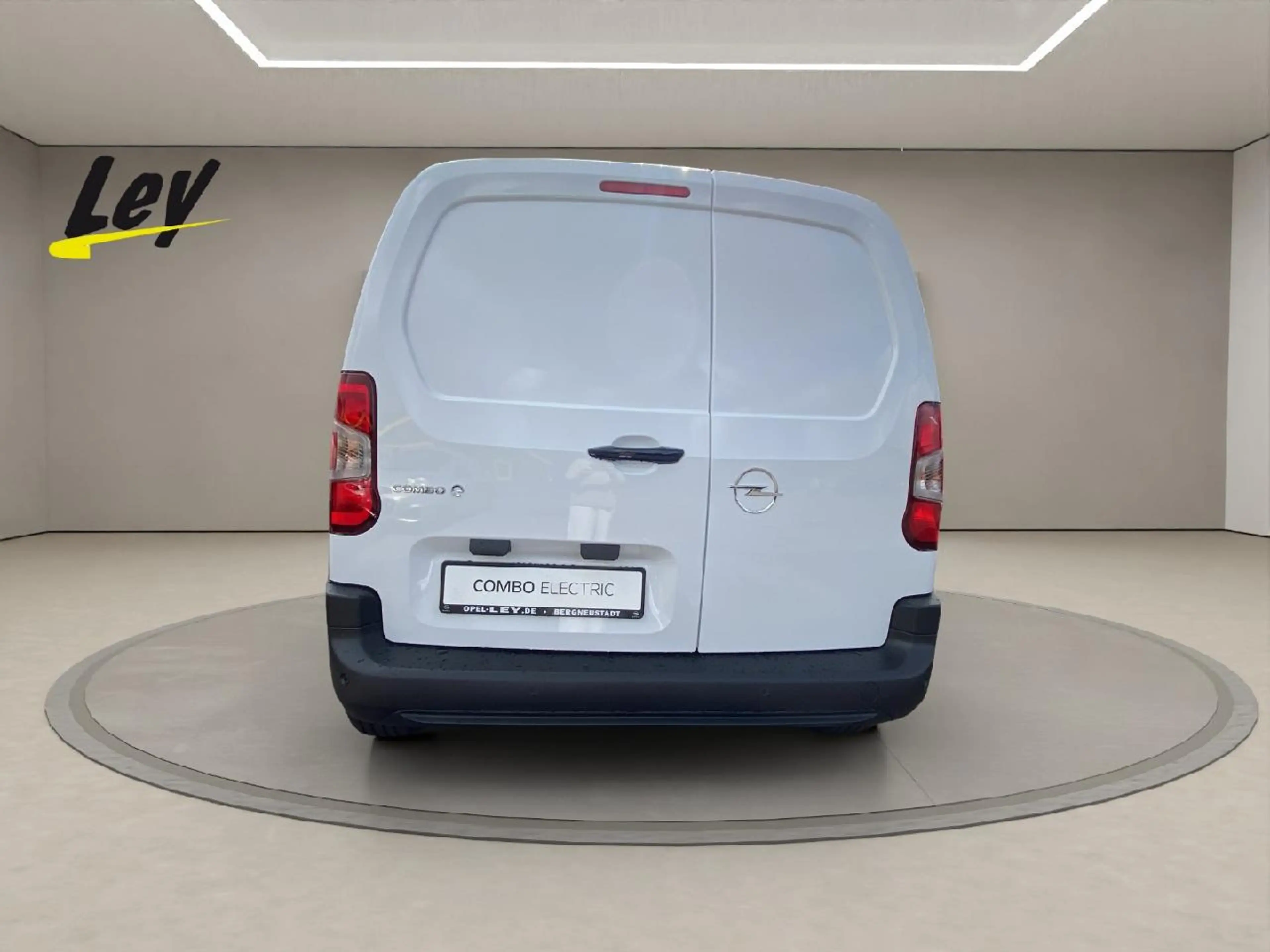 Opel Combo-e - e Basis — photo 3
