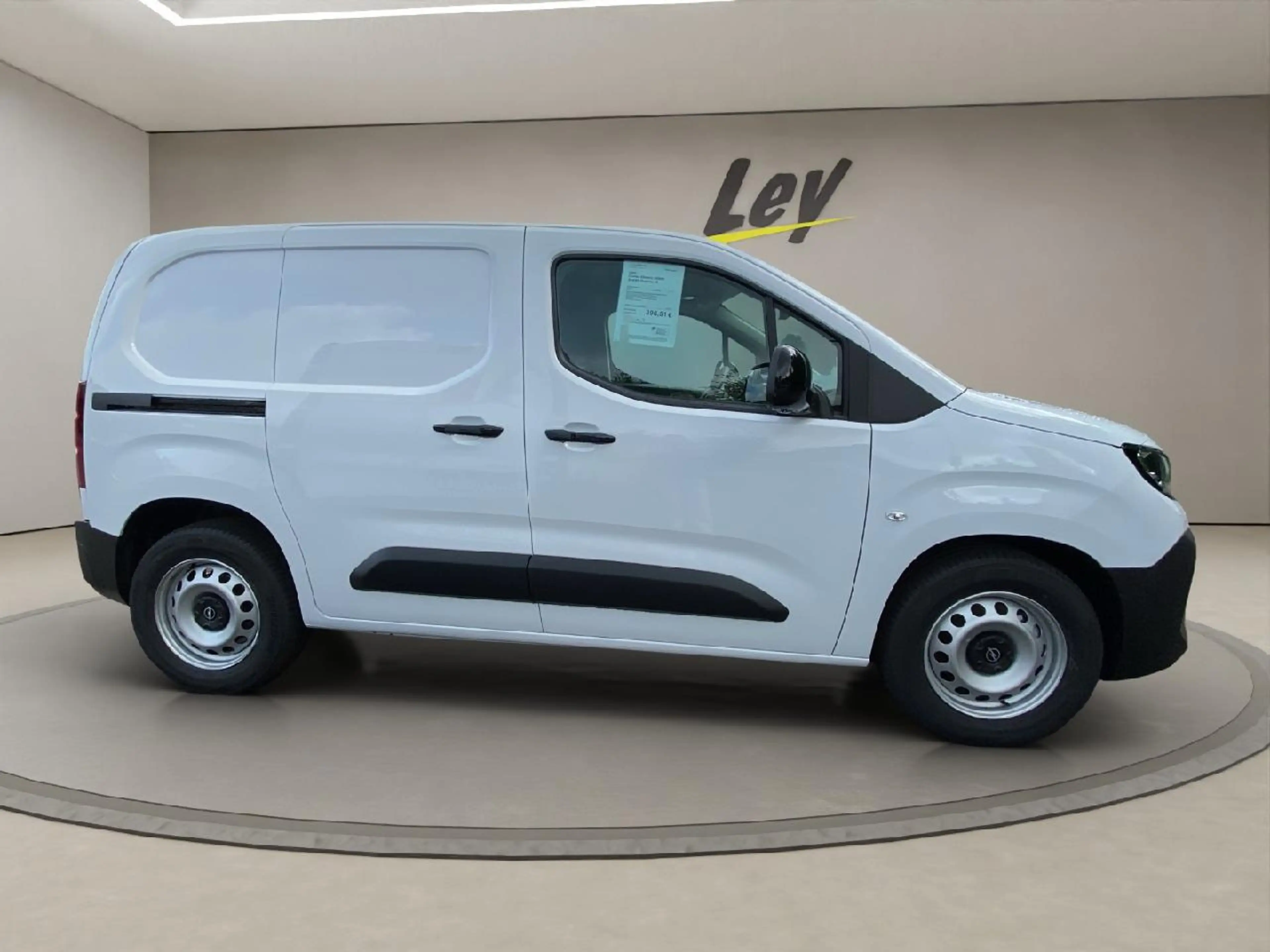 Opel Combo-e - e Basis — photo 5