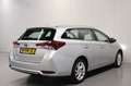 Toyota Auris Touring Sports 1.8 Hybrid Aspiration Plateado - thumbnail 2