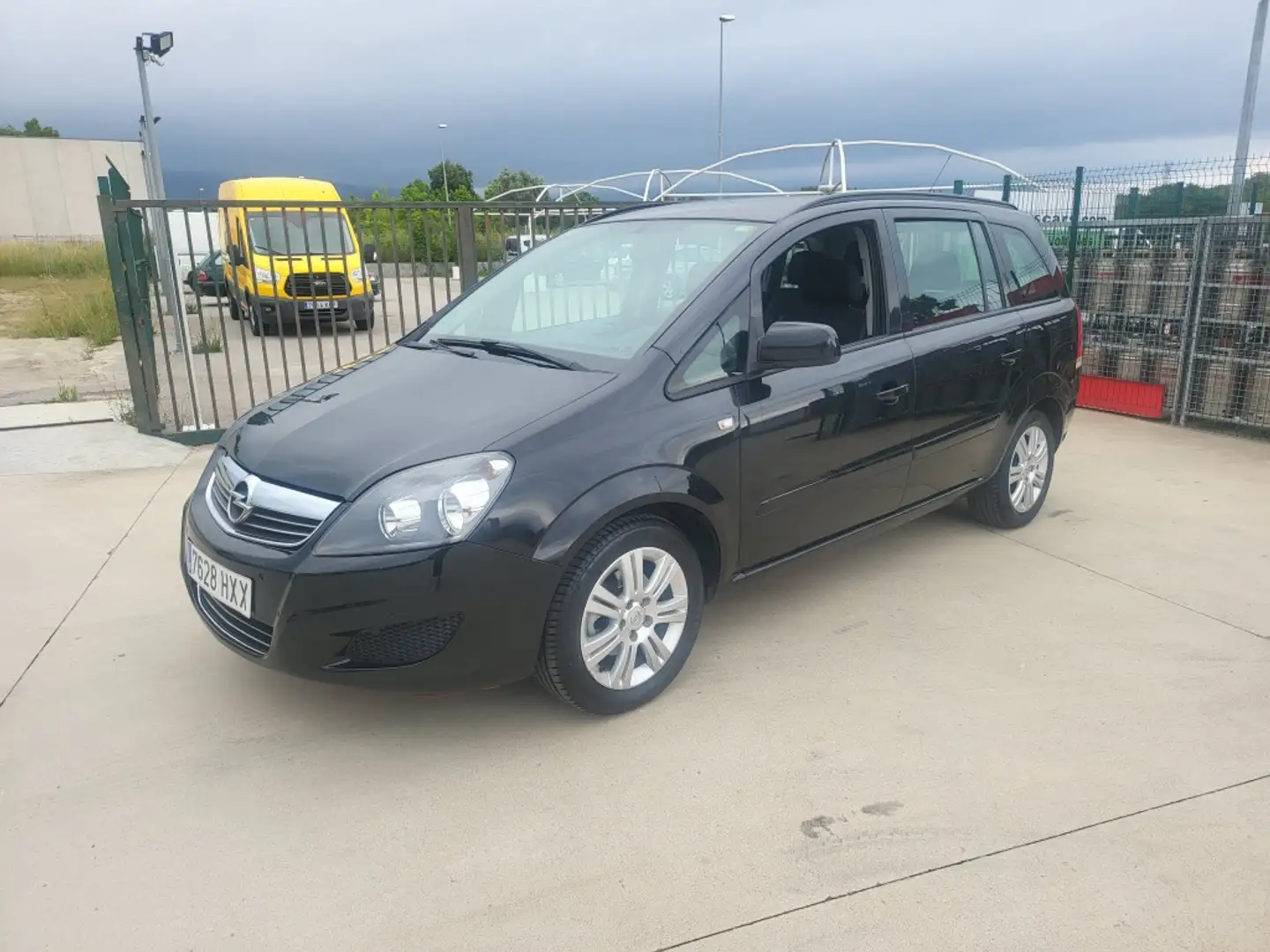 Opel Zafira 1.8 16v Family 140 Negro - 1