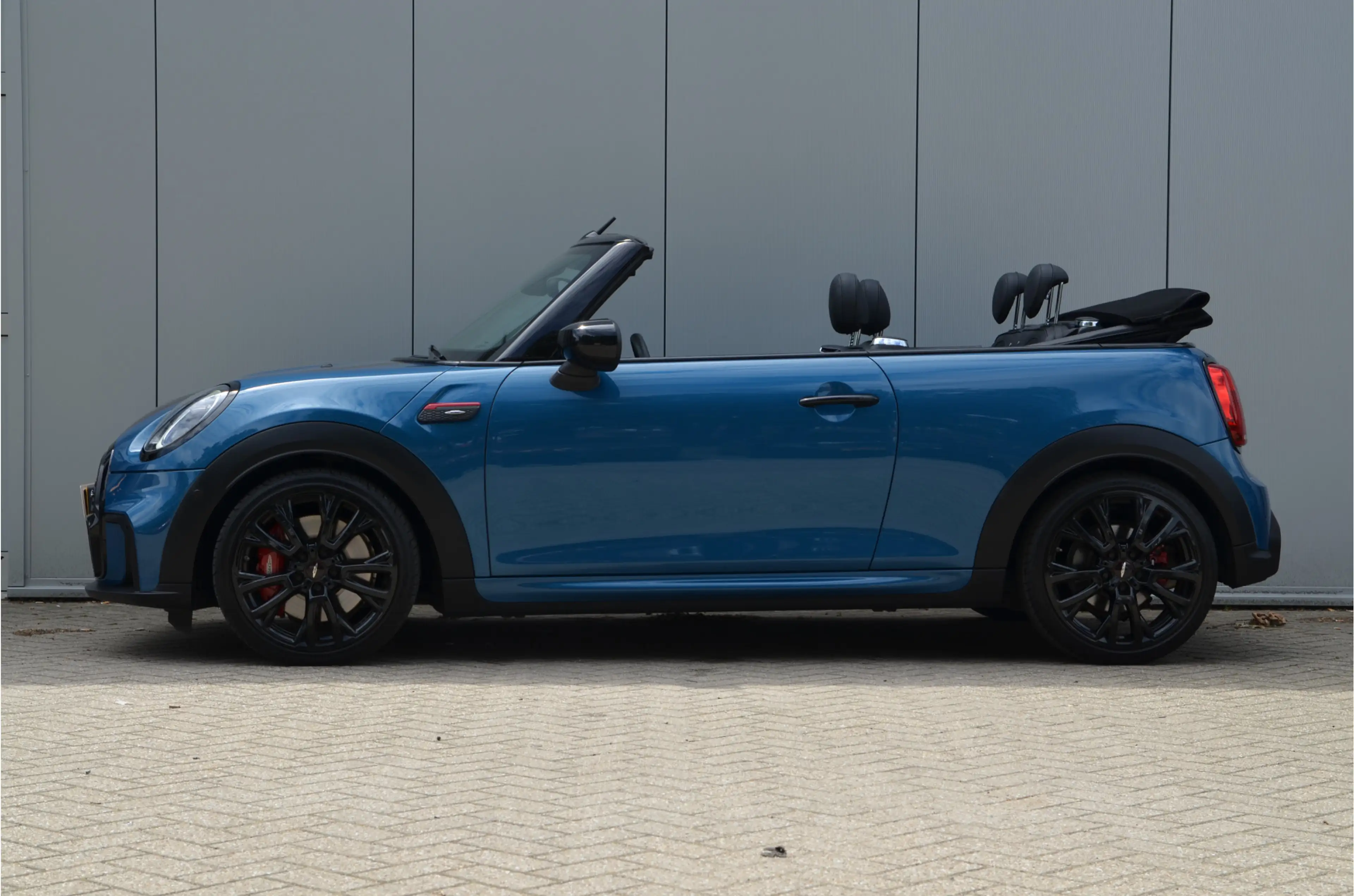 MINI John Cooper Works Cabrio Automaat / Sportstoelen / Achteruitrijcamera / Com — photo 3