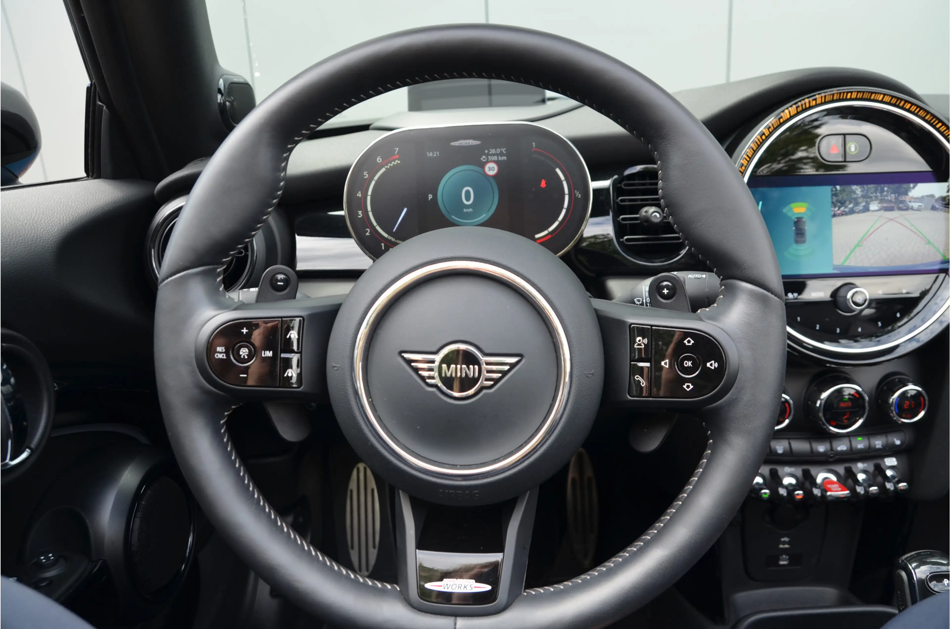 MINI John Cooper Works Cabrio Automaat / Sportstoelen / Achteruitrijcamera / Com — photo 6