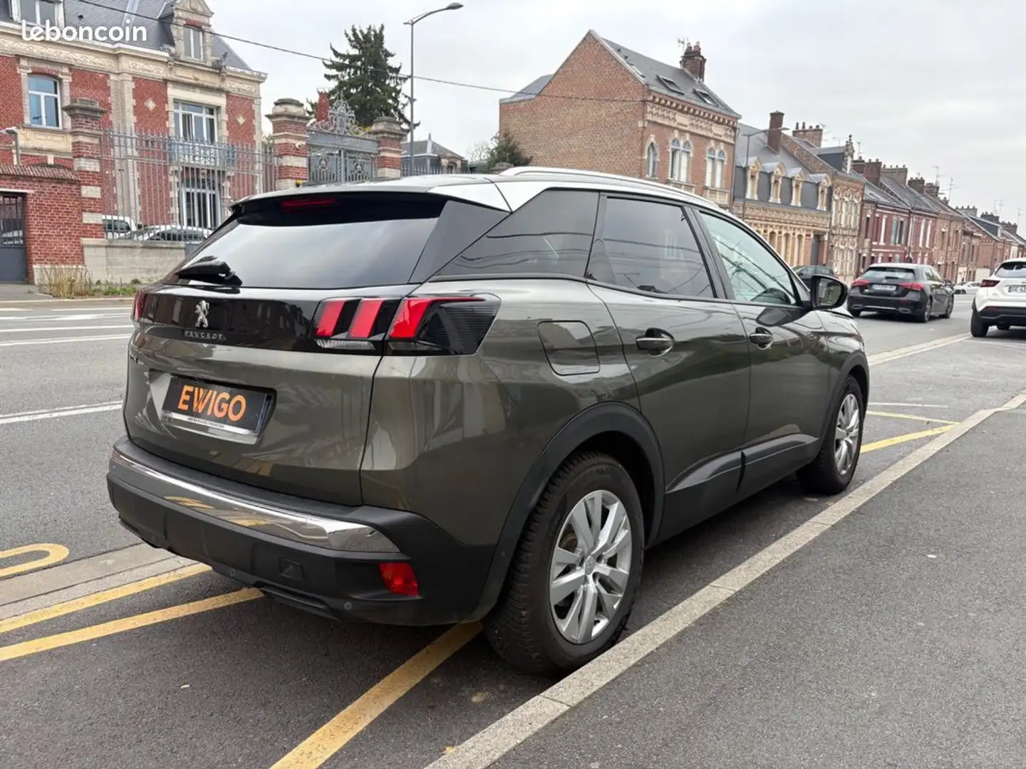 Peugeot 3008 generation-ii 1.2 puretech 130 active business eat bva camera 360 attelage Vert - 2