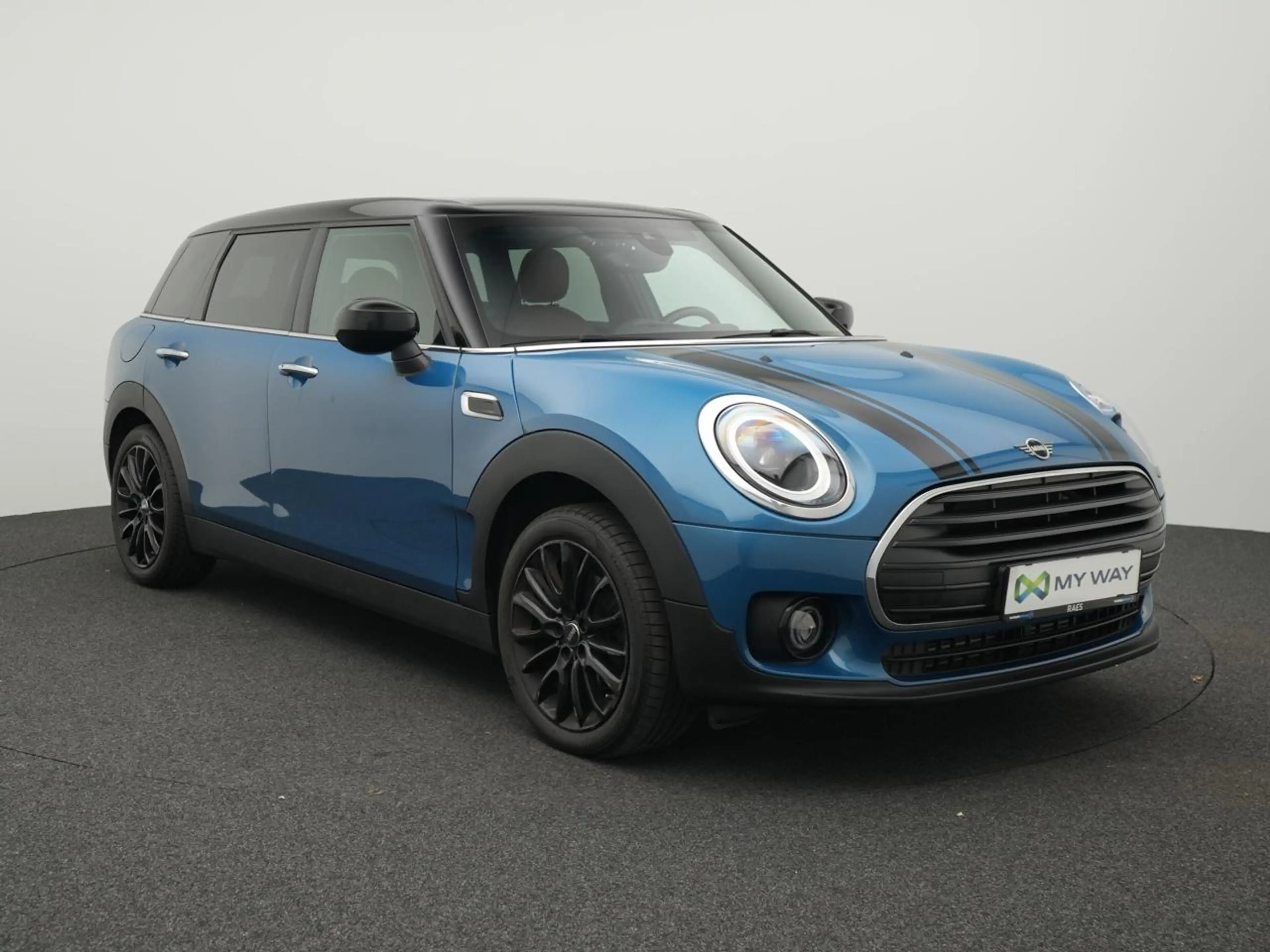 MINI Cooper Clubman 1.5A Cooper Leder / Camera / OPF (EU6AP) — photo 2