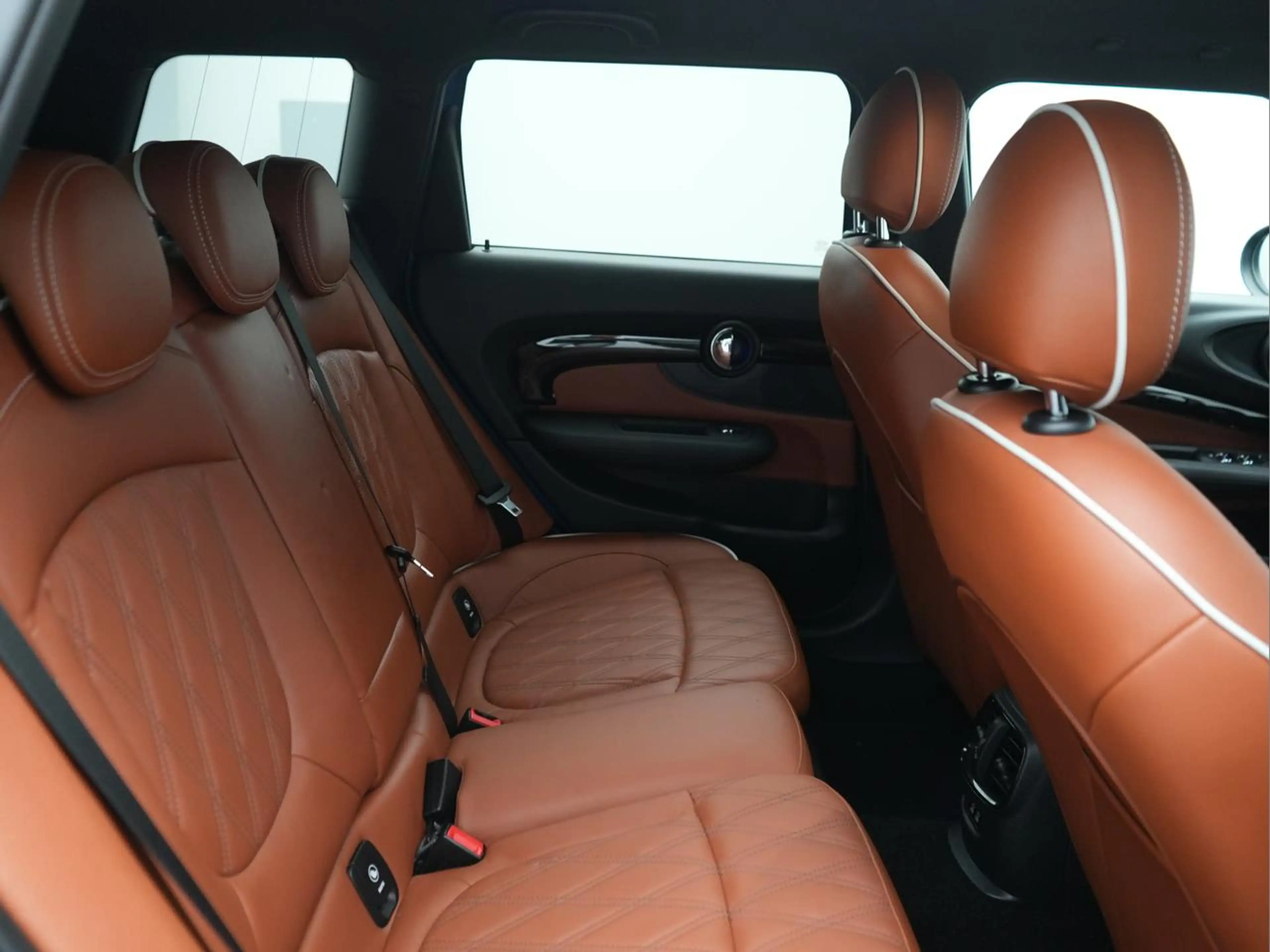 MINI Cooper Clubman 1.5A Cooper Leder / Camera / OPF (EU6AP) — photo 14