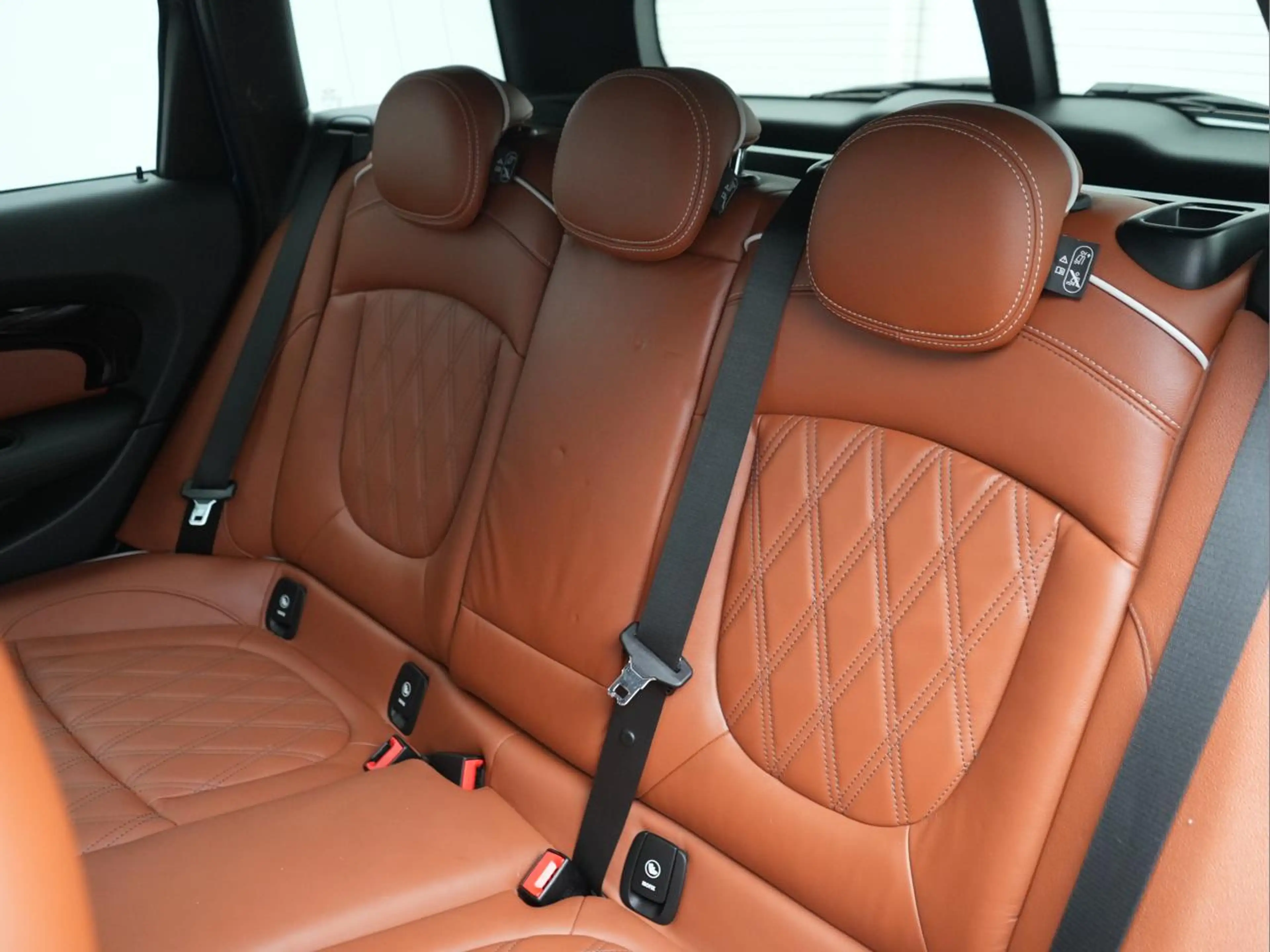 MINI Cooper Clubman 1.5A Cooper Leder / Camera / OPF (EU6AP) — photo 11
